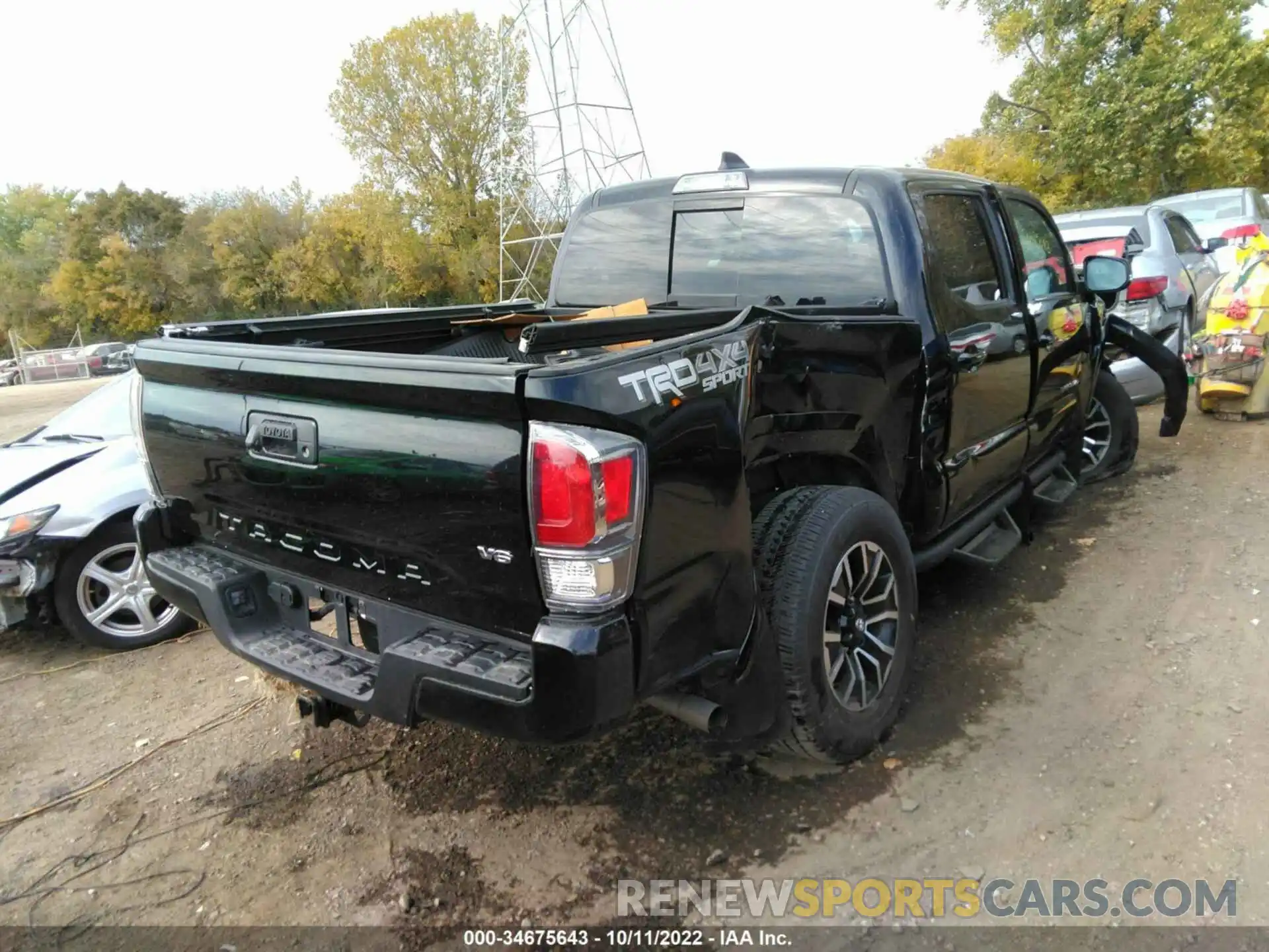 4 Фотография поврежденного автомобиля 3TMCZ5ANXLM317988 TOYOTA TACOMA 4WD 2020