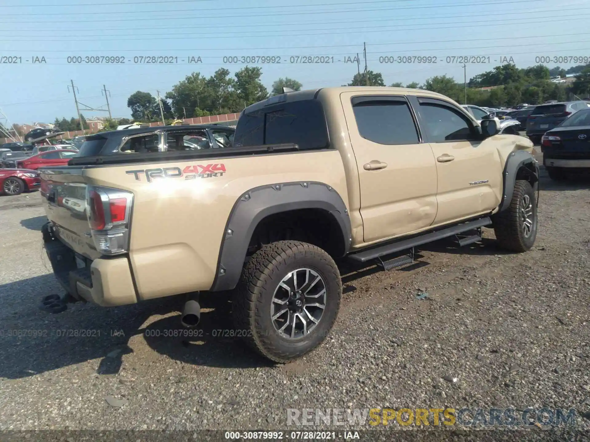 4 Photograph of a damaged car 3TMCZ5ANXLM319661 TOYOTA TACOMA 4WD 2020