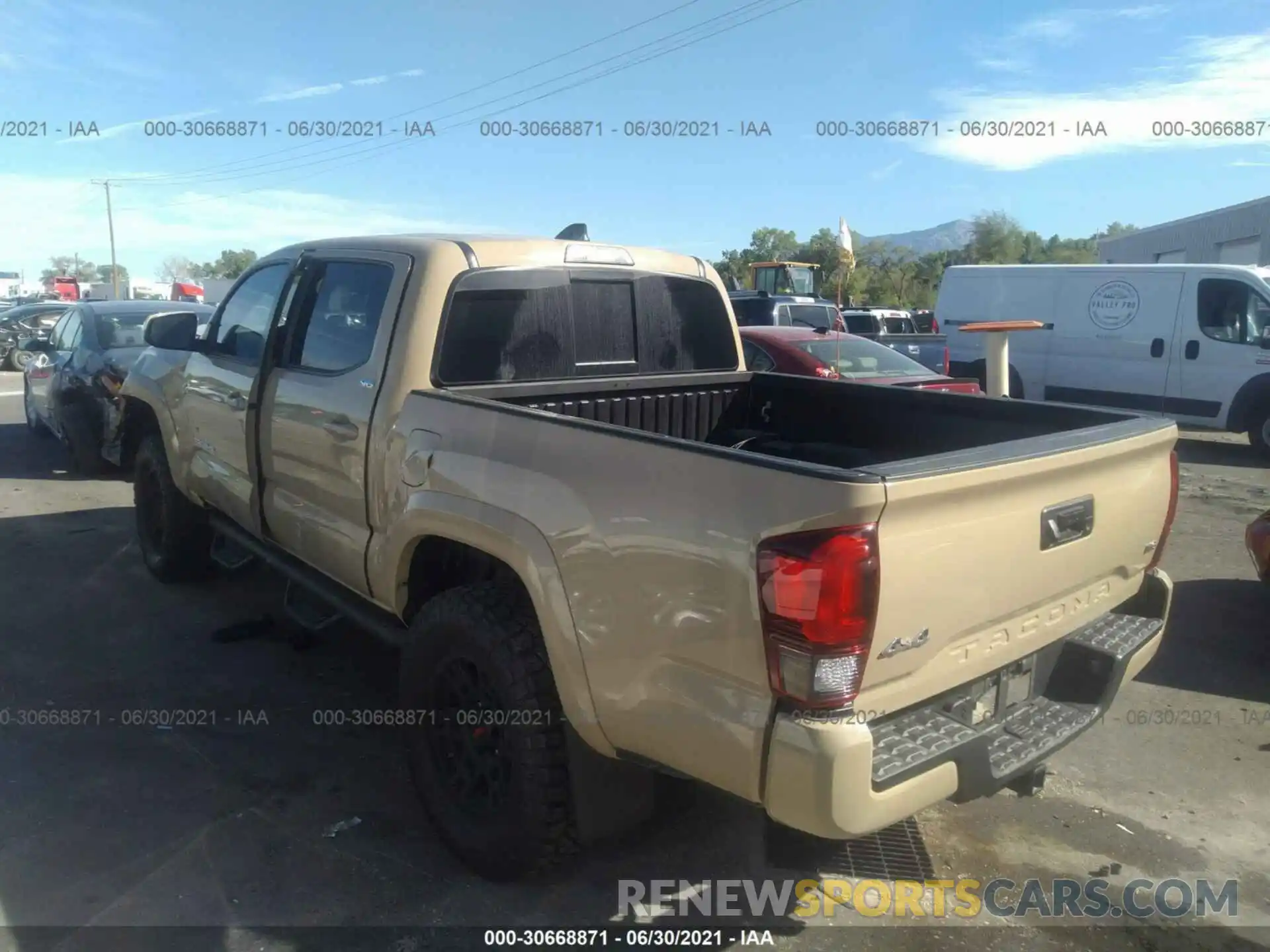 3 Photograph of a damaged car 3TMCZ5ANXLM320258 TOYOTA TACOMA 4WD 2020