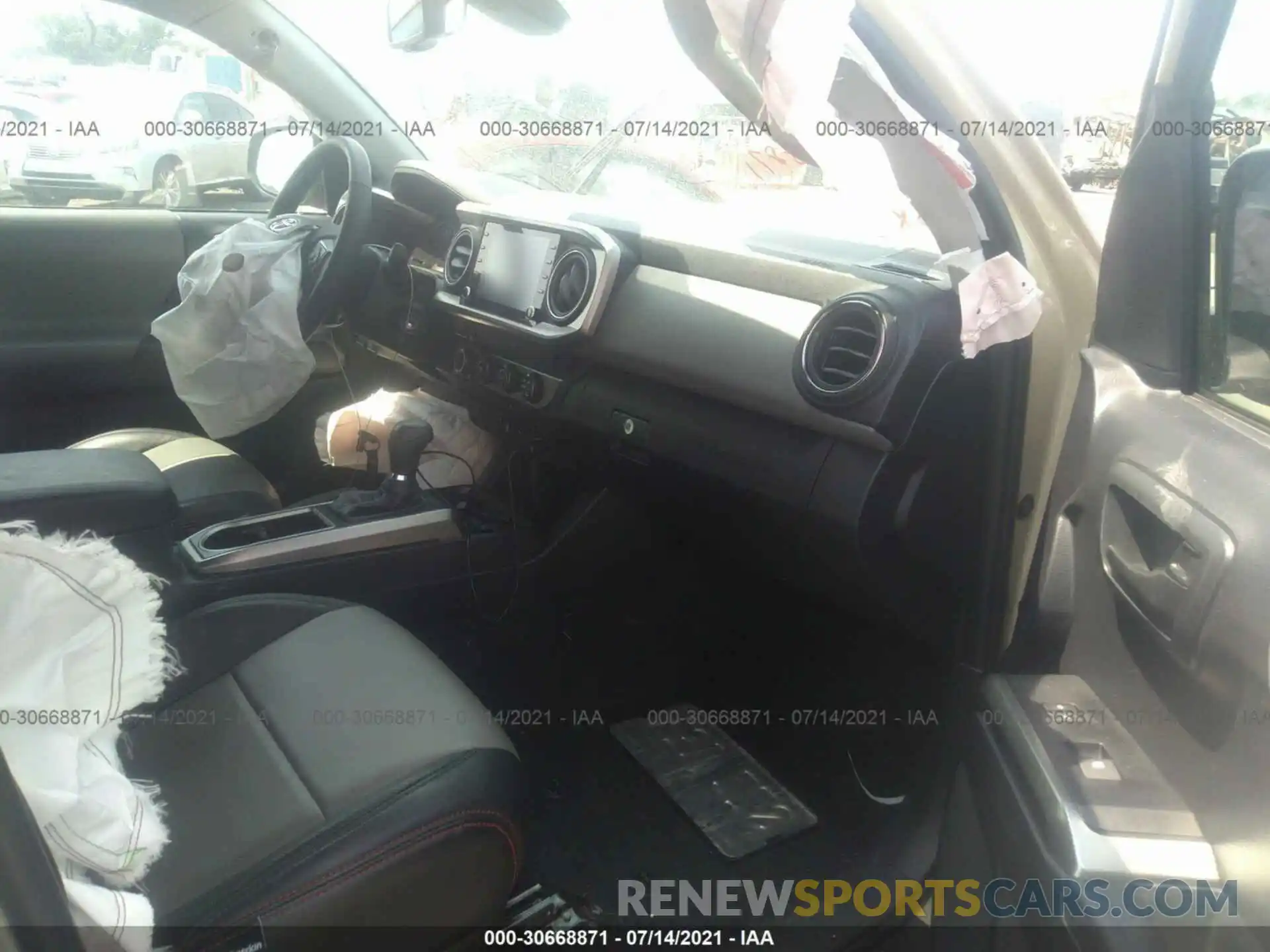 5 Photograph of a damaged car 3TMCZ5ANXLM320258 TOYOTA TACOMA 4WD 2020