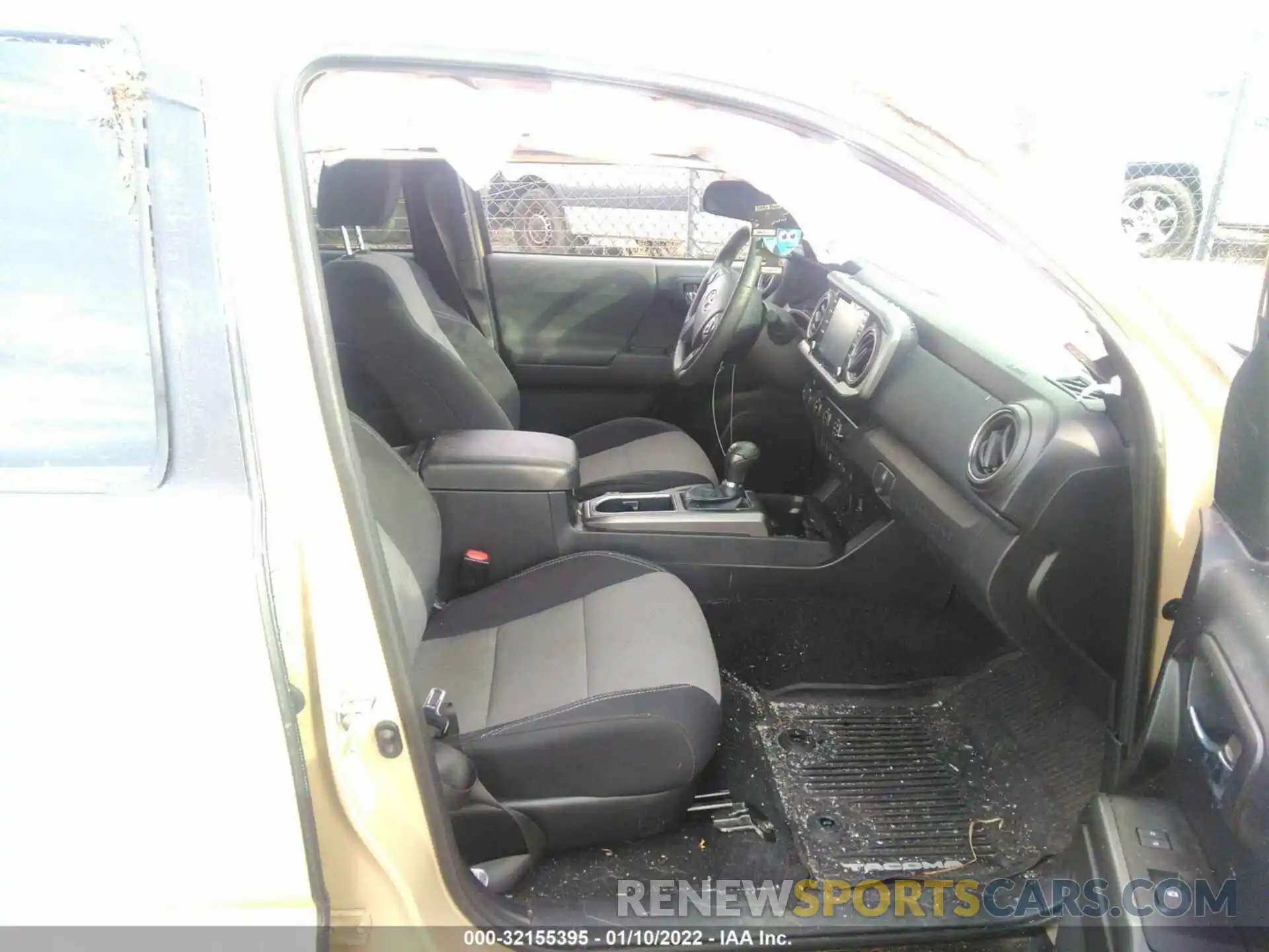 5 Photograph of a damaged car 3TMCZ5ANXLM324696 TOYOTA TACOMA 4WD 2020