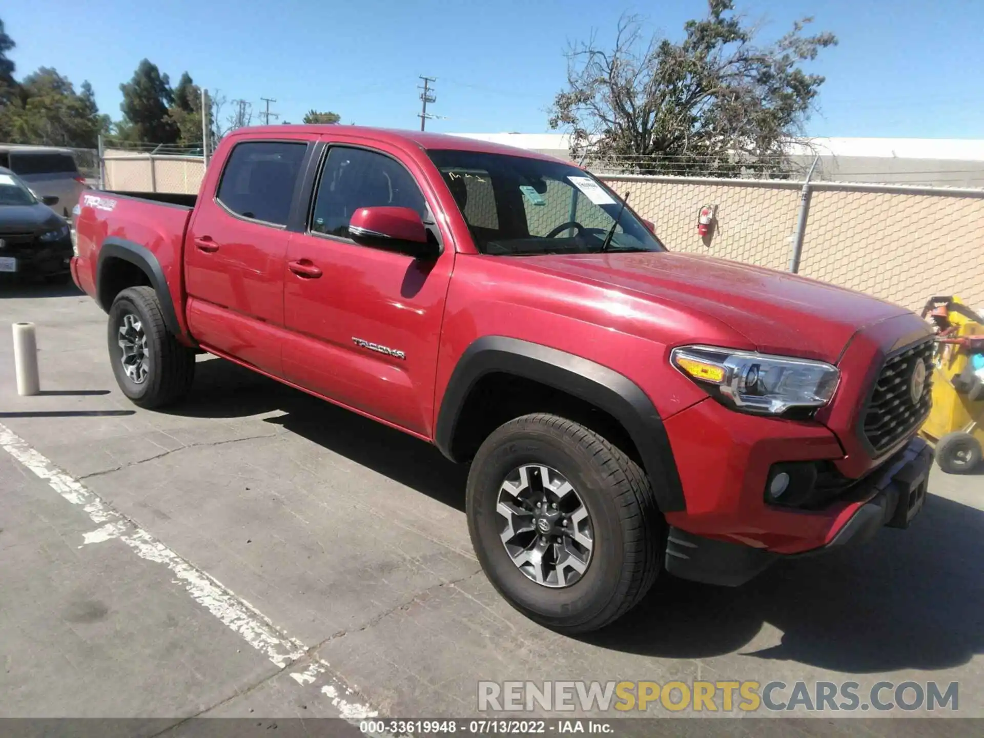 1 Photograph of a damaged car 3TMCZ5ANXLM332006 TOYOTA TACOMA 4WD 2020