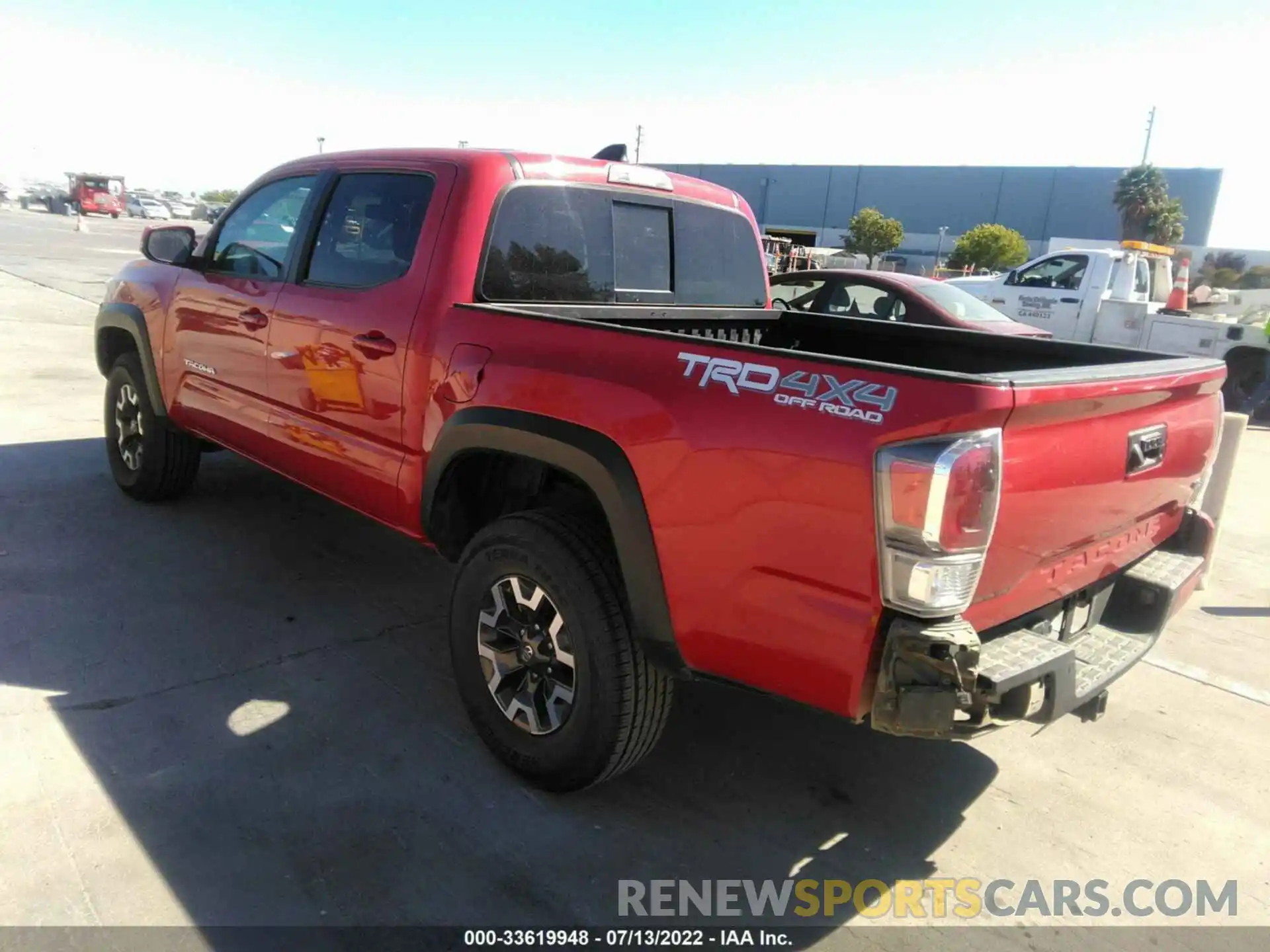 3 Photograph of a damaged car 3TMCZ5ANXLM332006 TOYOTA TACOMA 4WD 2020