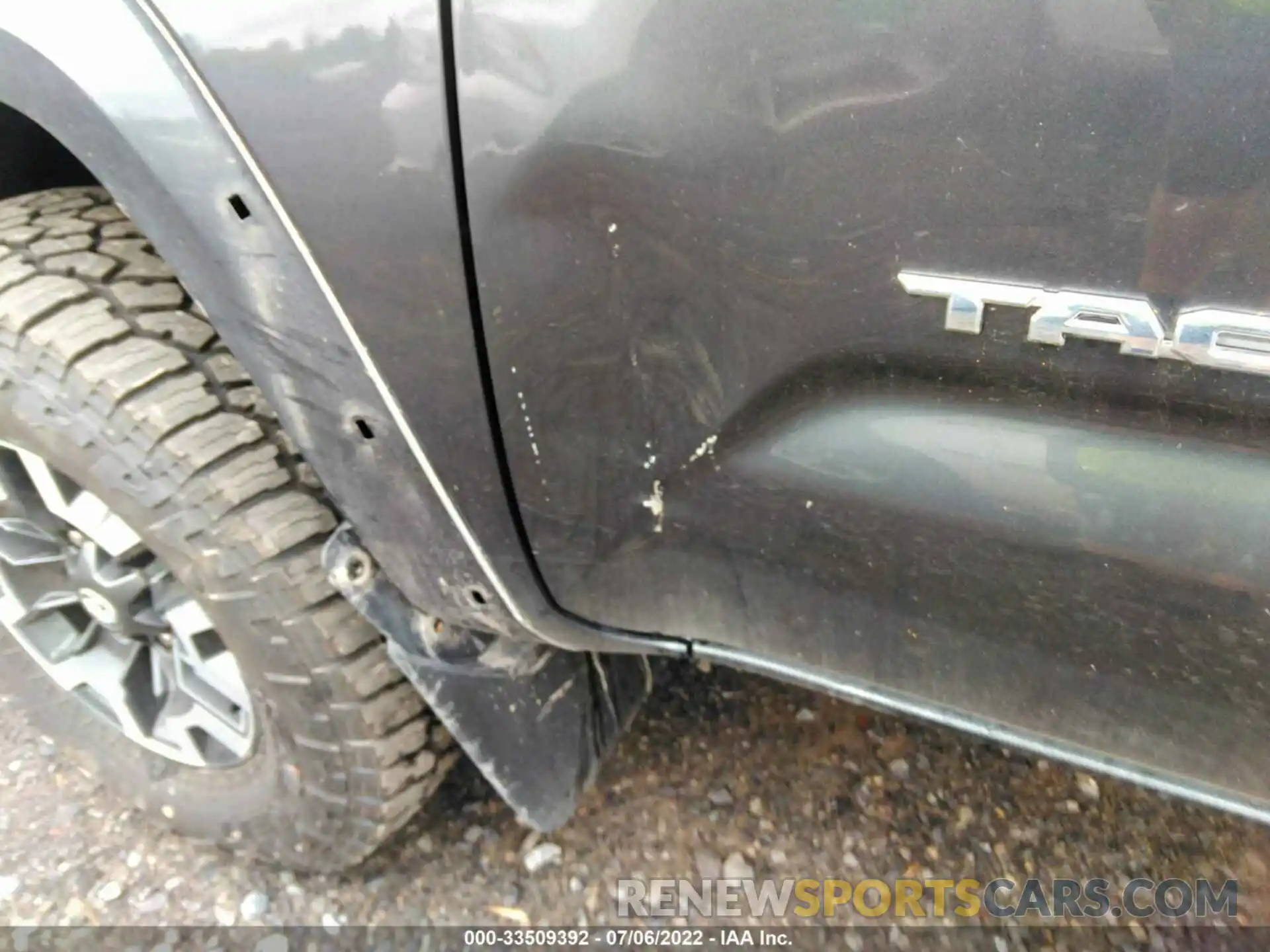 14 Photograph of a damaged car 3TMCZ5ANXLM343684 TOYOTA TACOMA 4WD 2020