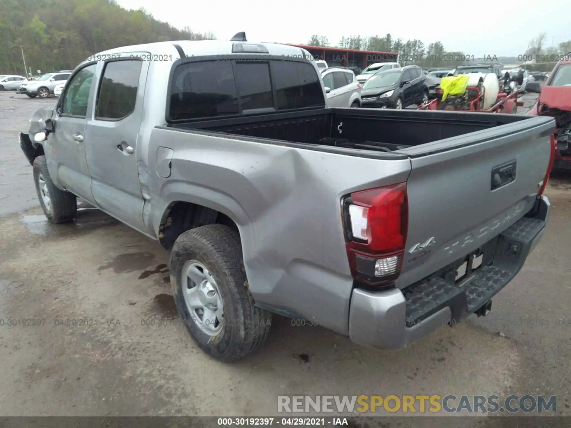 3 Фотография поврежденного автомобиля 3TMCZ5ANXLM345225 TOYOTA TACOMA 4WD 2020