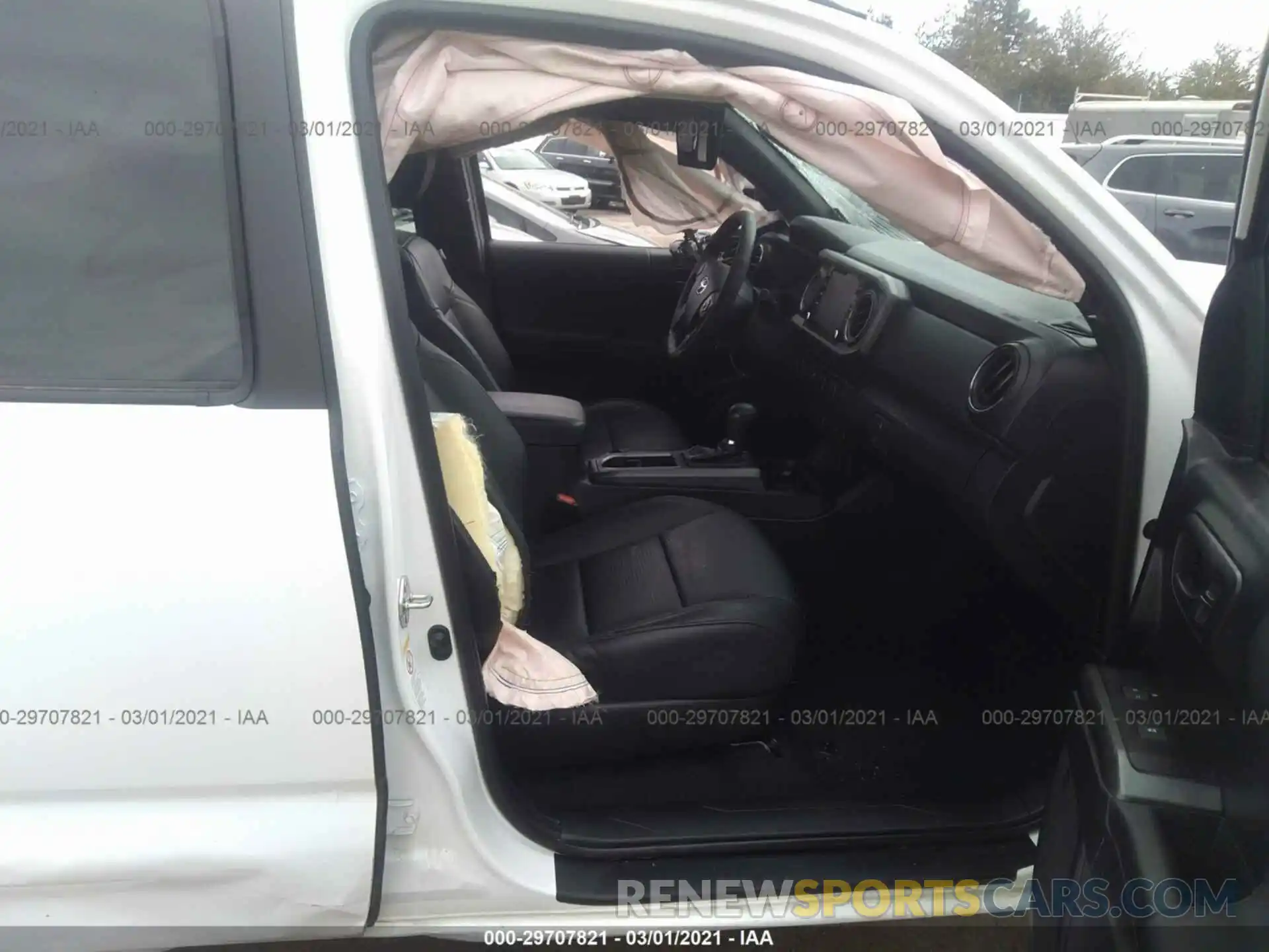 5 Photograph of a damaged car 3TMCZ5ANXLM348917 TOYOTA TACOMA 4WD 2020