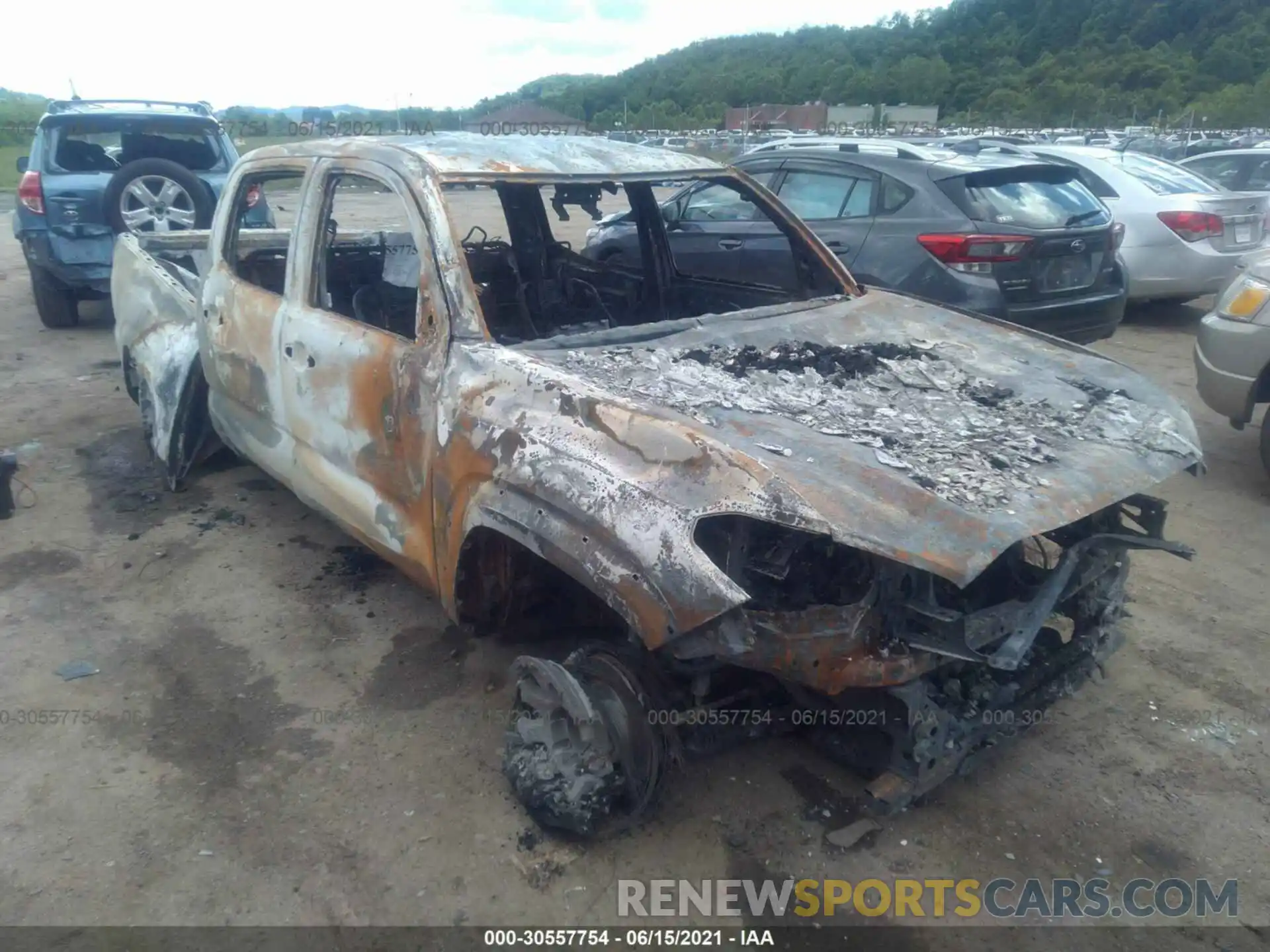 1 Photograph of a damaged car 3TMCZ5ANXLM354104 TOYOTA TACOMA 4WD 2020