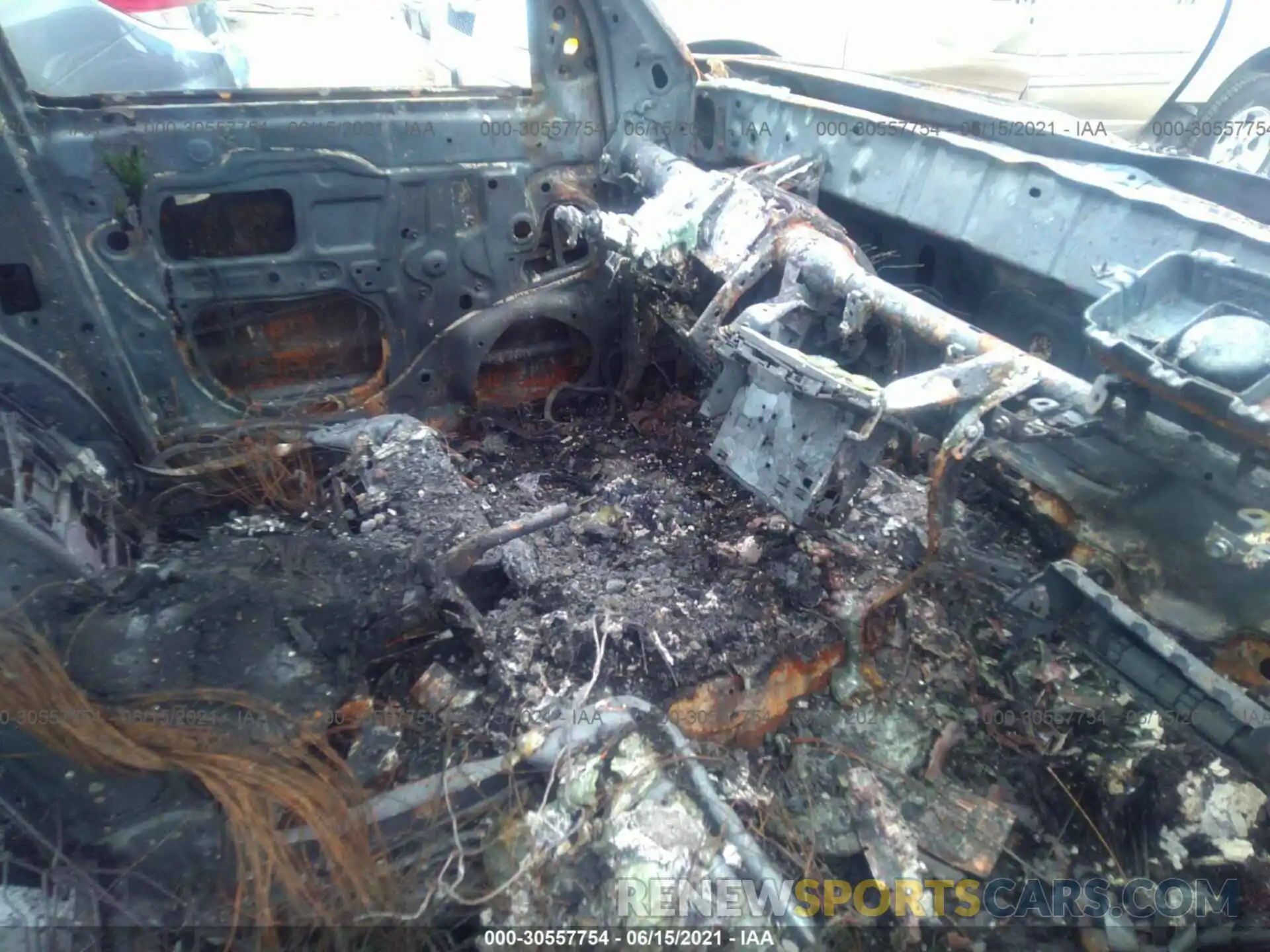 5 Photograph of a damaged car 3TMCZ5ANXLM354104 TOYOTA TACOMA 4WD 2020