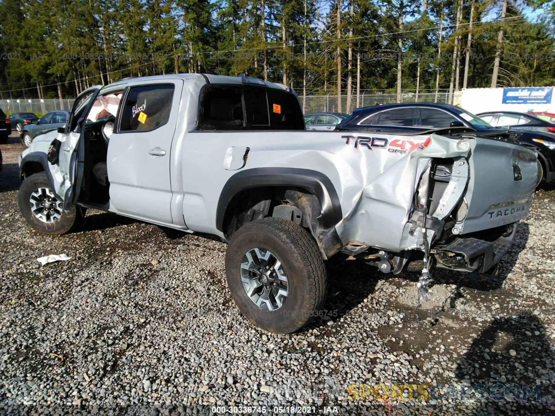 3 Photograph of a damaged car 3TMDZ5BN0LM082410 TOYOTA TACOMA 4WD 2020