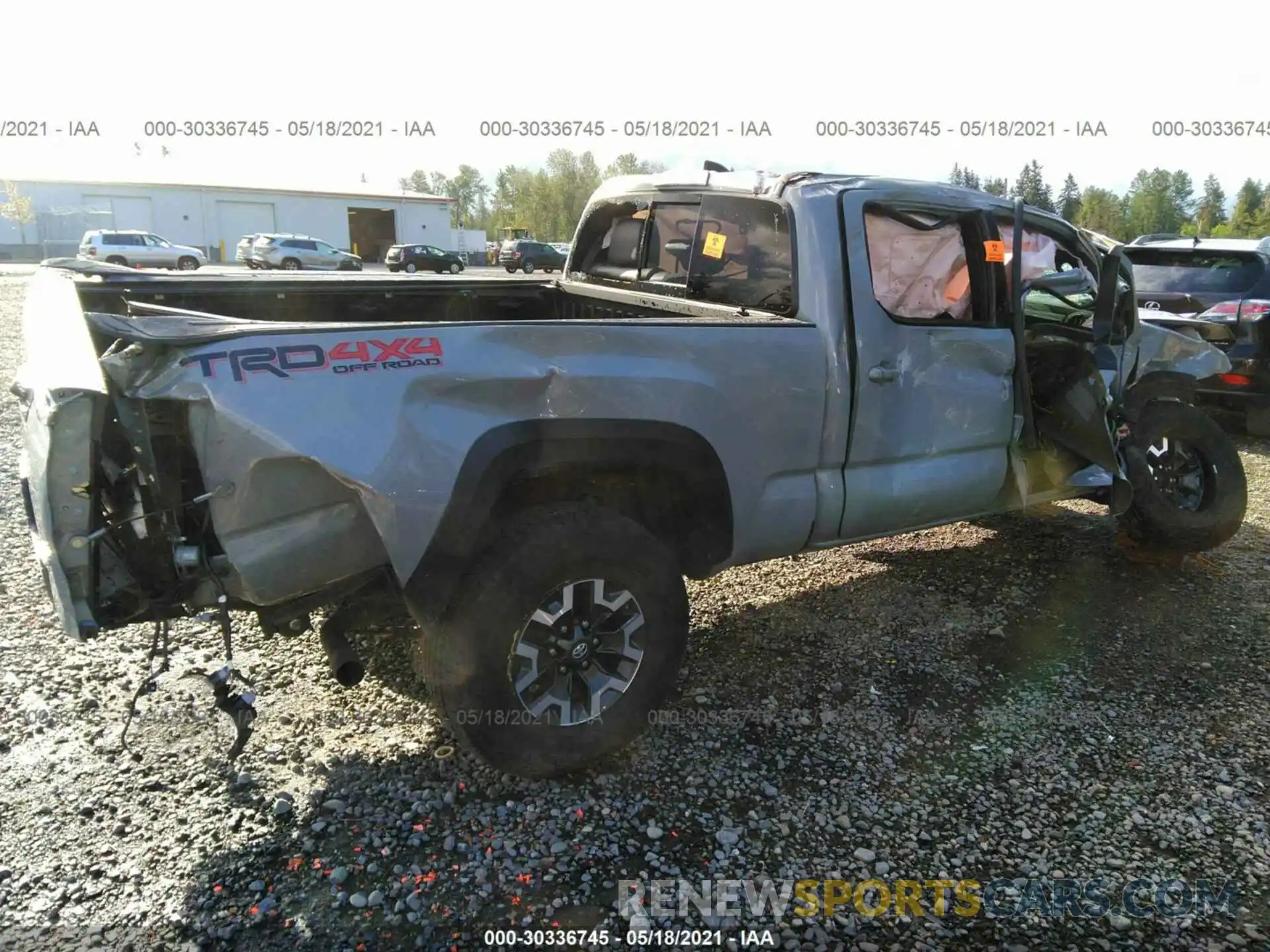 4 Photograph of a damaged car 3TMDZ5BN0LM082410 TOYOTA TACOMA 4WD 2020