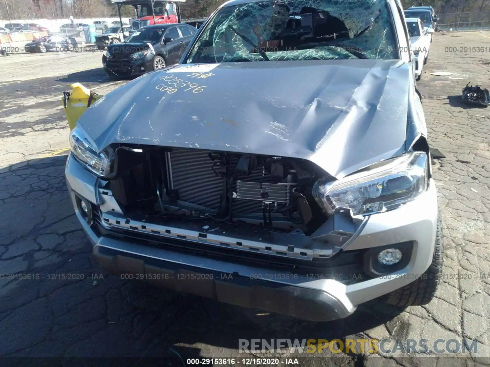 10 Photograph of a damaged car 3TMDZ5BN0LM082844 TOYOTA TACOMA 4WD 2020