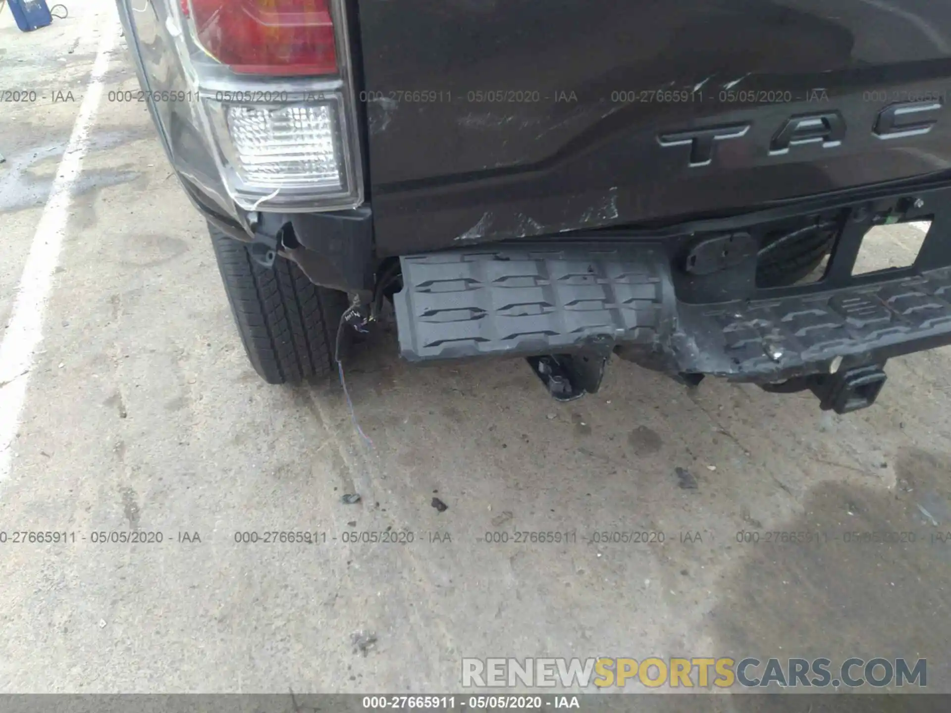 6 Photograph of a damaged car 3TMDZ5BN0LM083220 TOYOTA TACOMA 4WD 2020