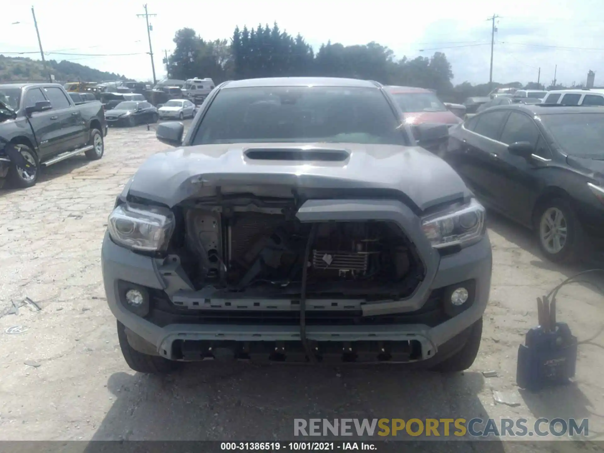 6 Photograph of a damaged car 3TMDZ5BN0LM085453 TOYOTA TACOMA 4WD 2020