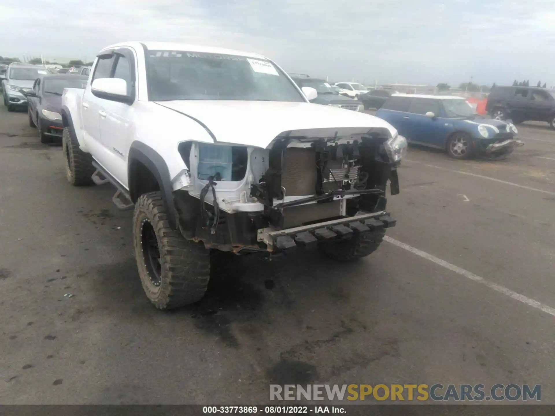 6 Photograph of a damaged car 3TMDZ5BN0LM091057 TOYOTA TACOMA 4WD 2020