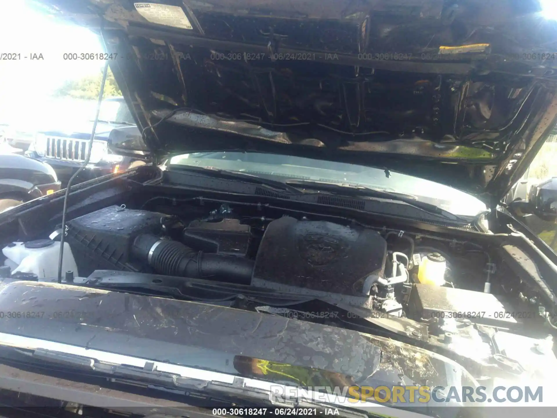 10 Photograph of a damaged car 3TMDZ5BN0LM094783 TOYOTA TACOMA 4WD 2020