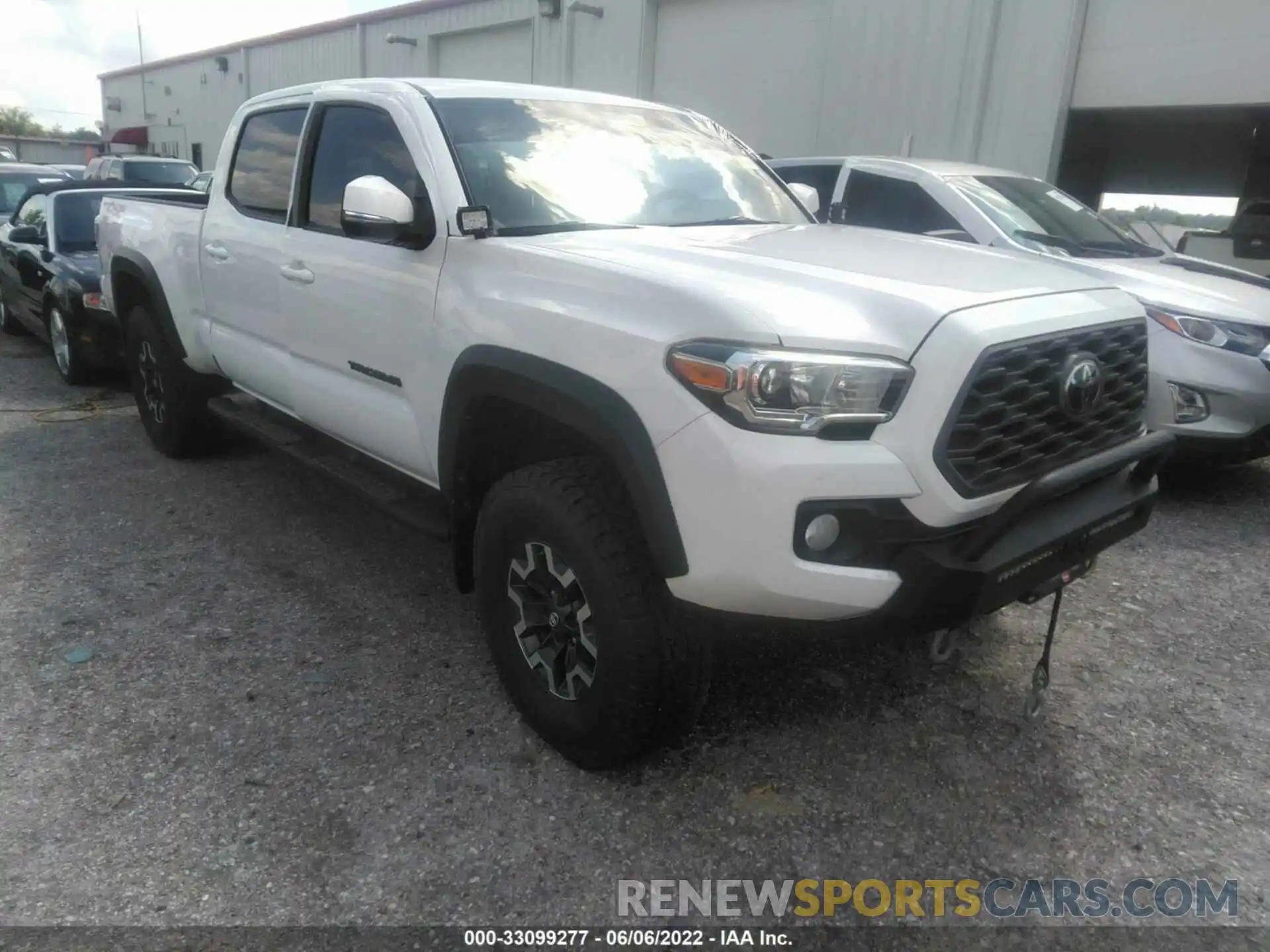 1 Photograph of a damaged car 3TMDZ5BN1LM080133 TOYOTA TACOMA 4WD 2020