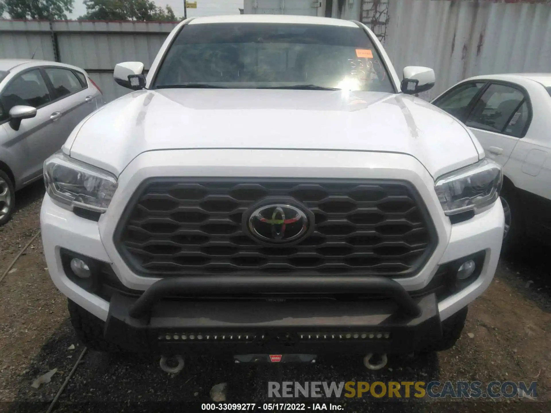 6 Photograph of a damaged car 3TMDZ5BN1LM080133 TOYOTA TACOMA 4WD 2020