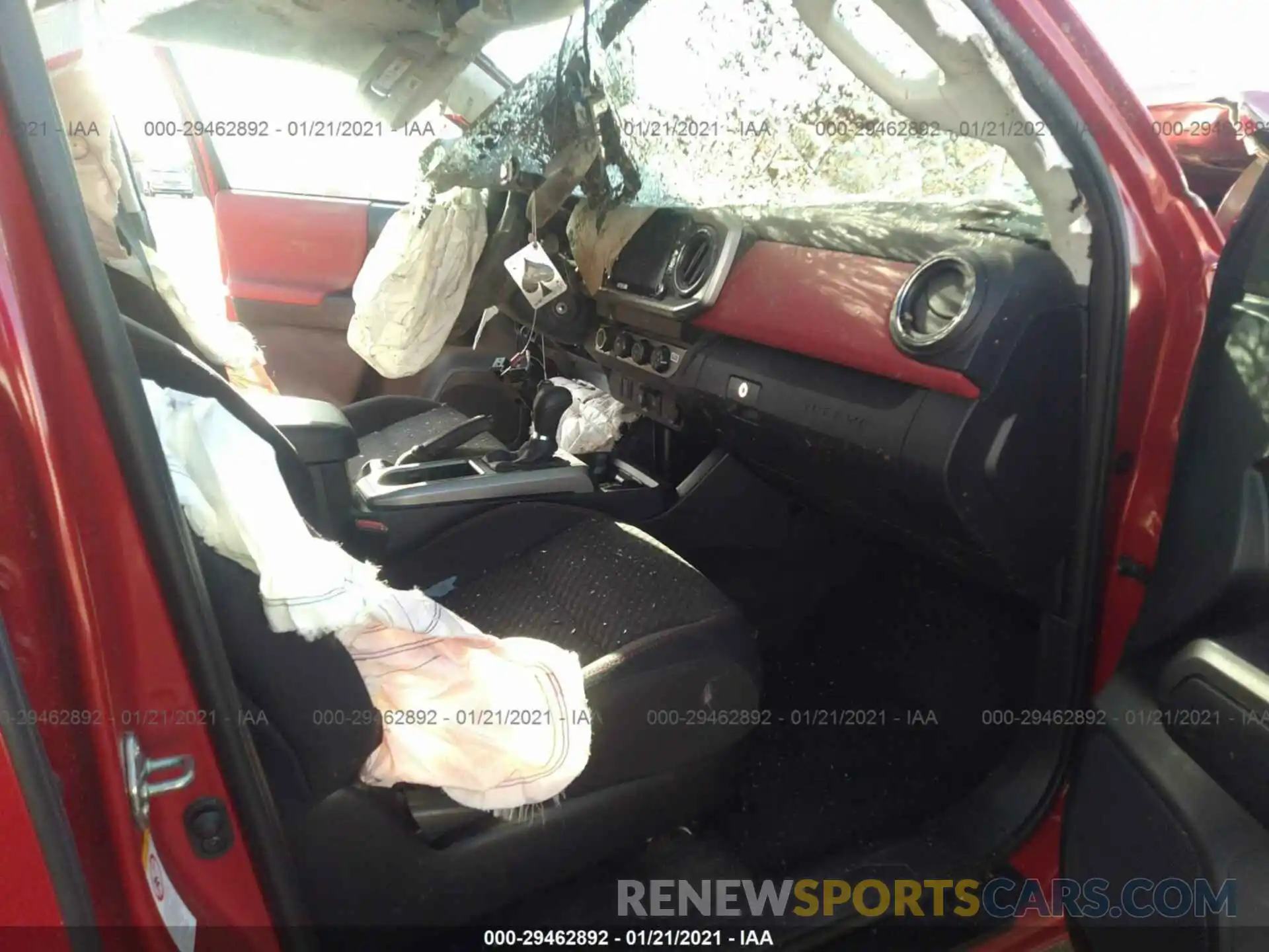 5 Photograph of a damaged car 3TMDZ5BN1LM081461 TOYOTA TACOMA 4WD 2020