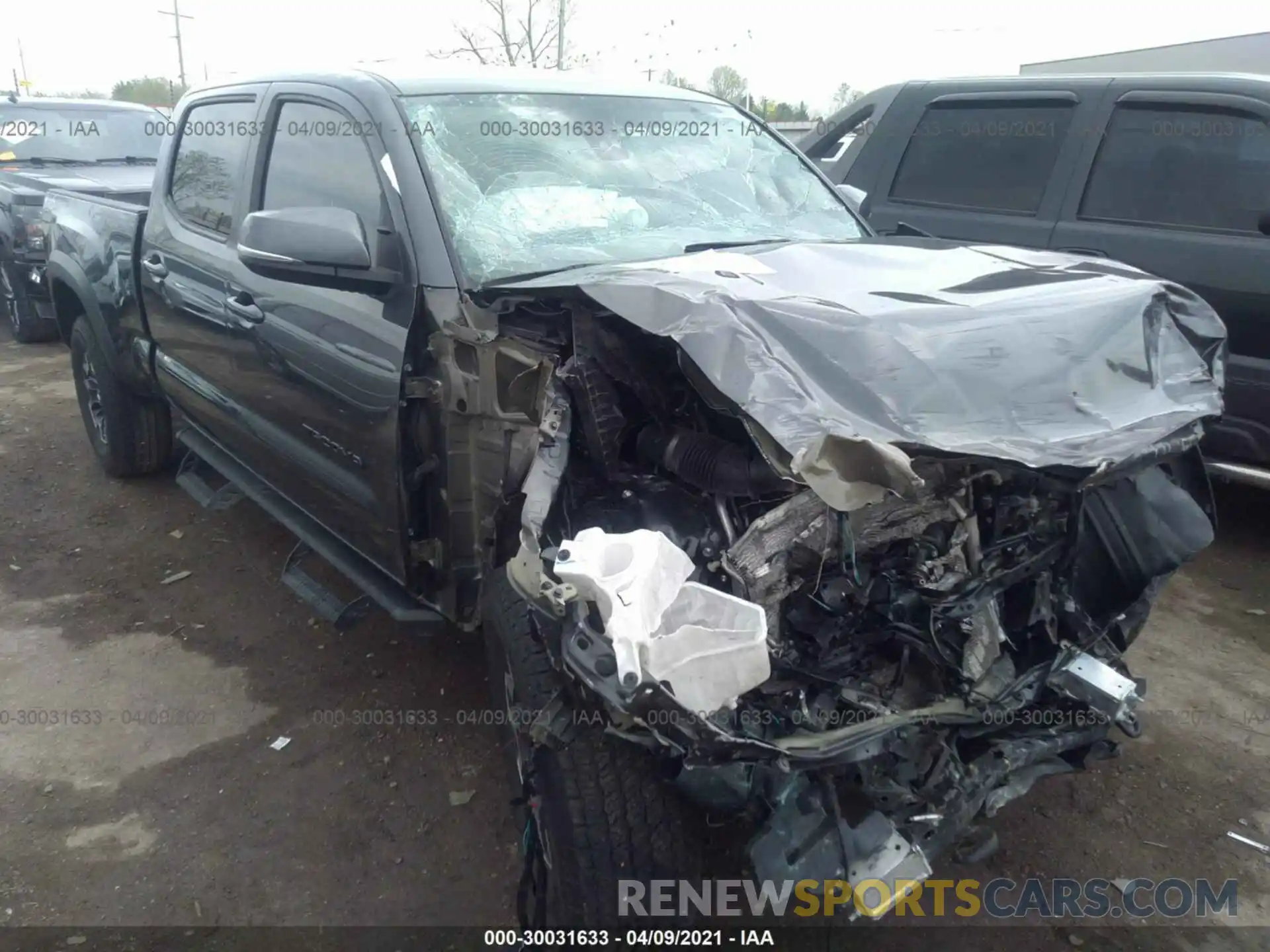 1 Photograph of a damaged car 3TMDZ5BN1LM083243 TOYOTA TACOMA 4WD 2020