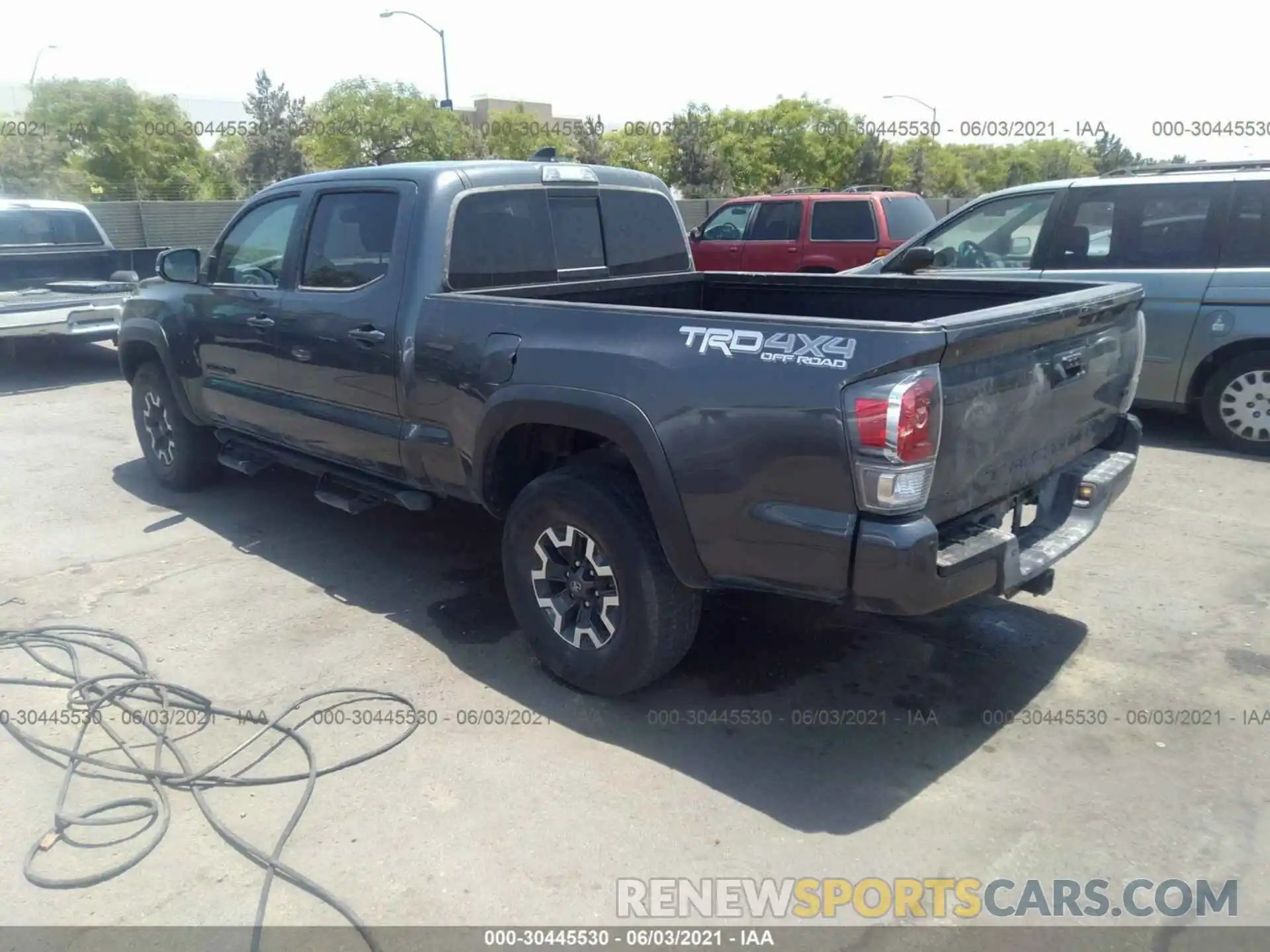 3 Photograph of a damaged car 3TMDZ5BN1LM083906 TOYOTA TACOMA 4WD 2020