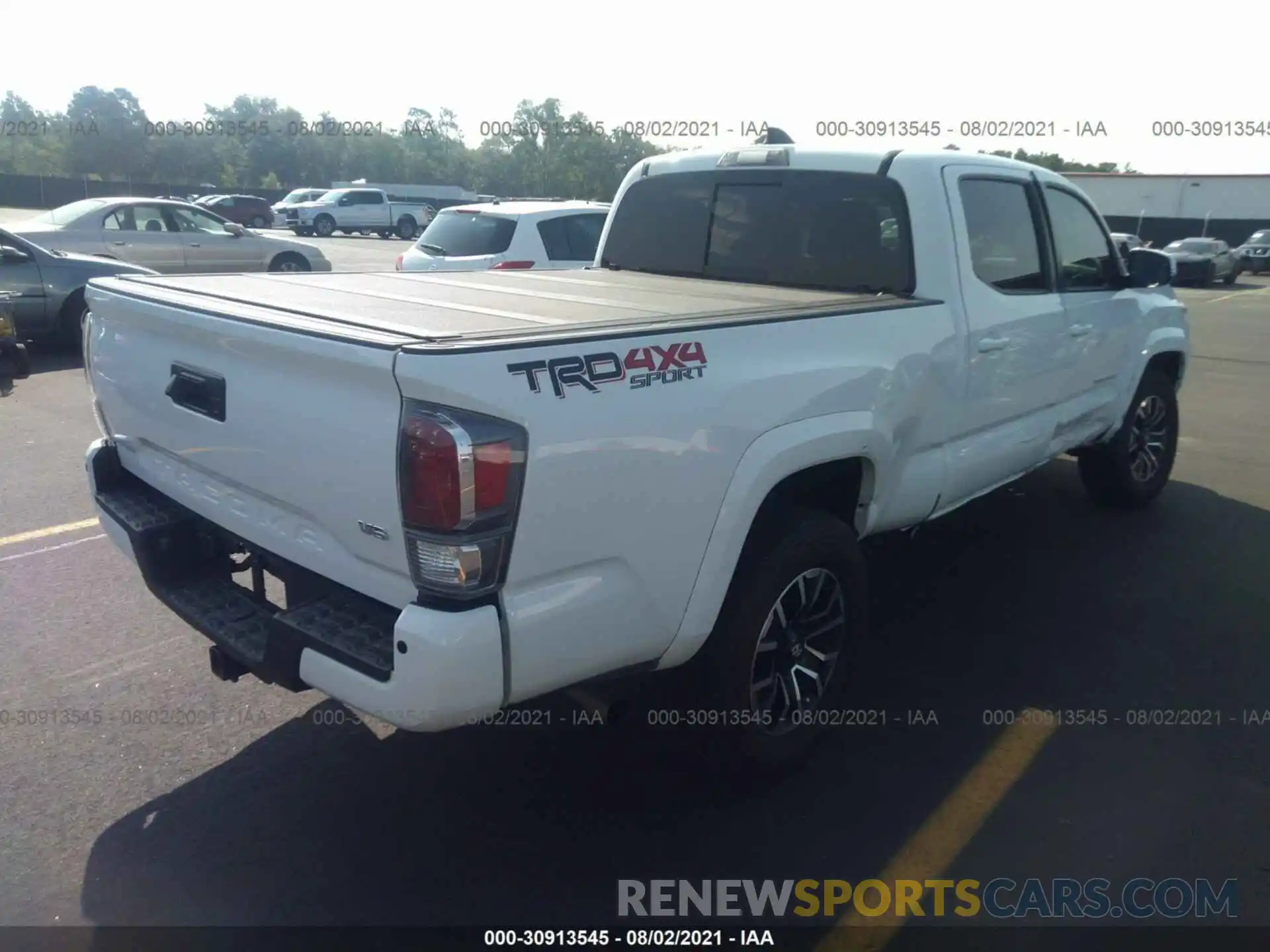 4 Фотография поврежденного автомобиля 3TMDZ5BN2LM085972 TOYOTA TACOMA 4WD 2020