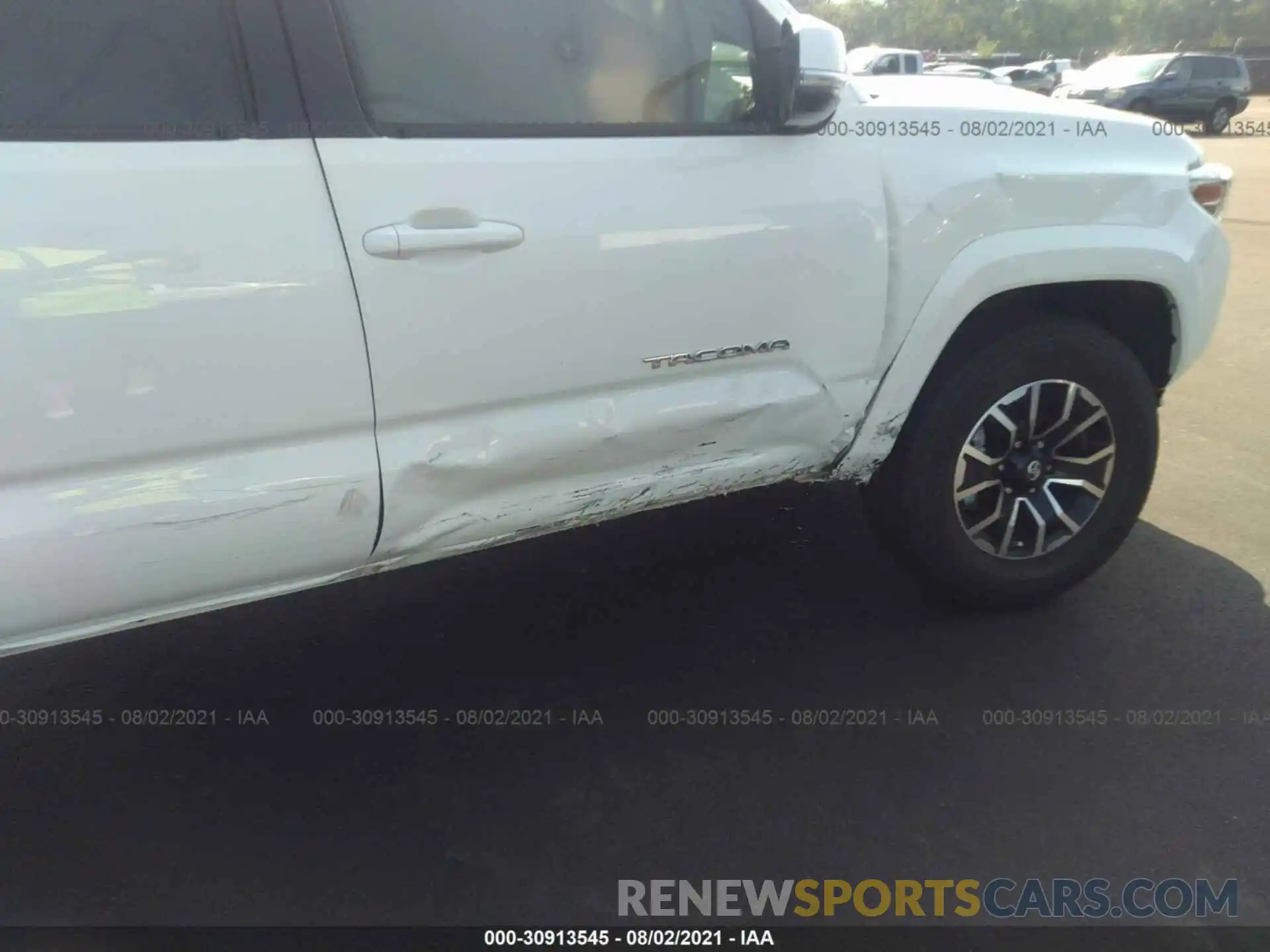 6 Photograph of a damaged car 3TMDZ5BN2LM085972 TOYOTA TACOMA 4WD 2020