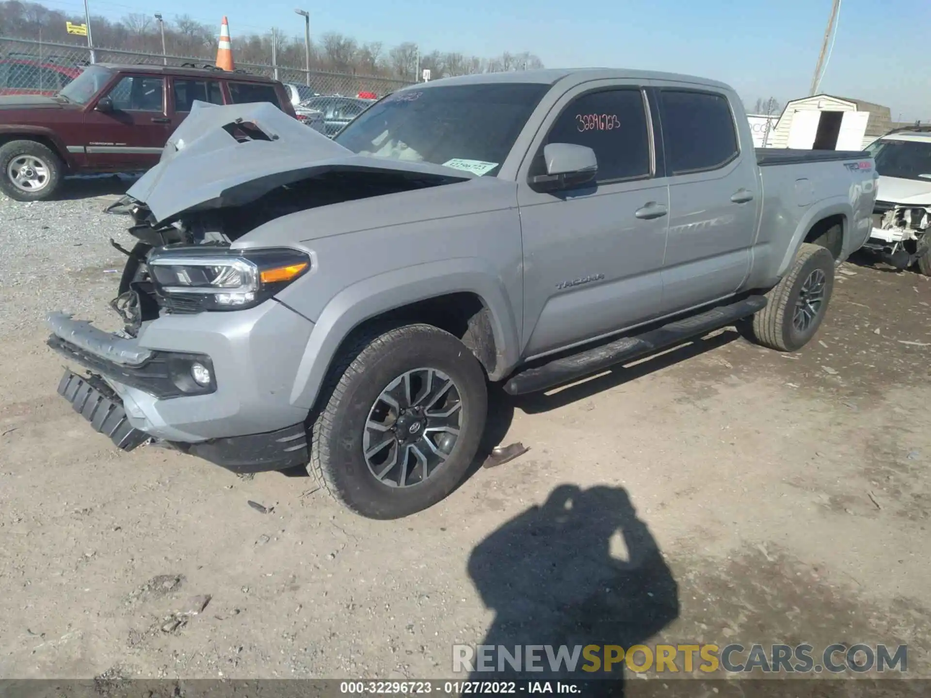 2 Photograph of a damaged car 3TMDZ5BN2LM092209 TOYOTA TACOMA 4WD 2020