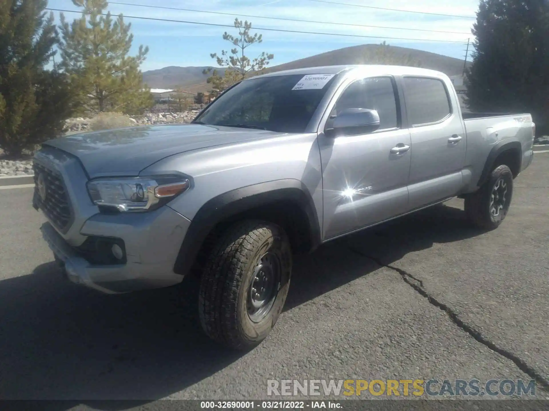 2 Photograph of a damaged car 3TMDZ5BN2LM092324 TOYOTA TACOMA 4WD 2020