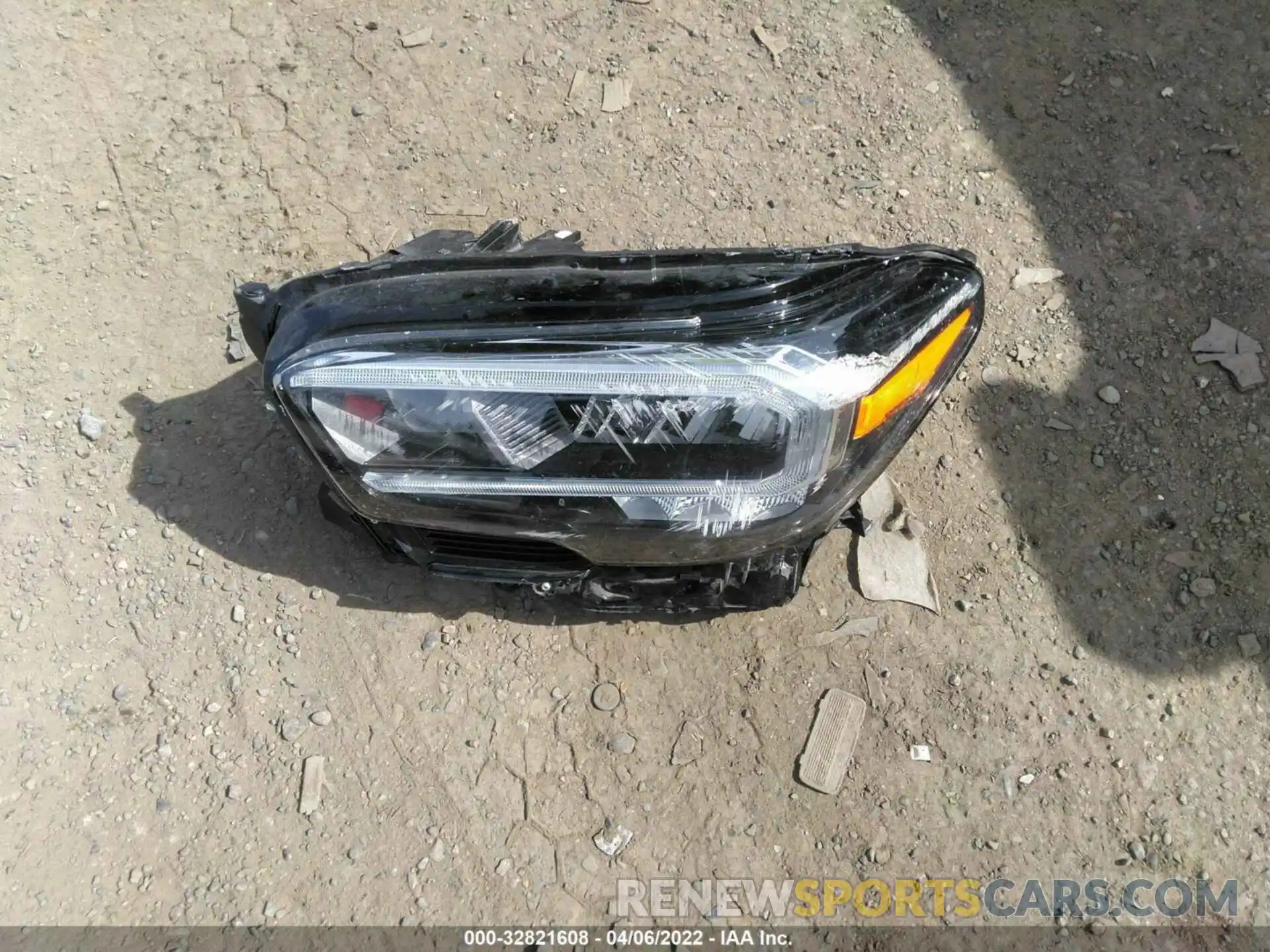 12 Photograph of a damaged car 3TMDZ5BN2LM092503 TOYOTA TACOMA 4WD 2020