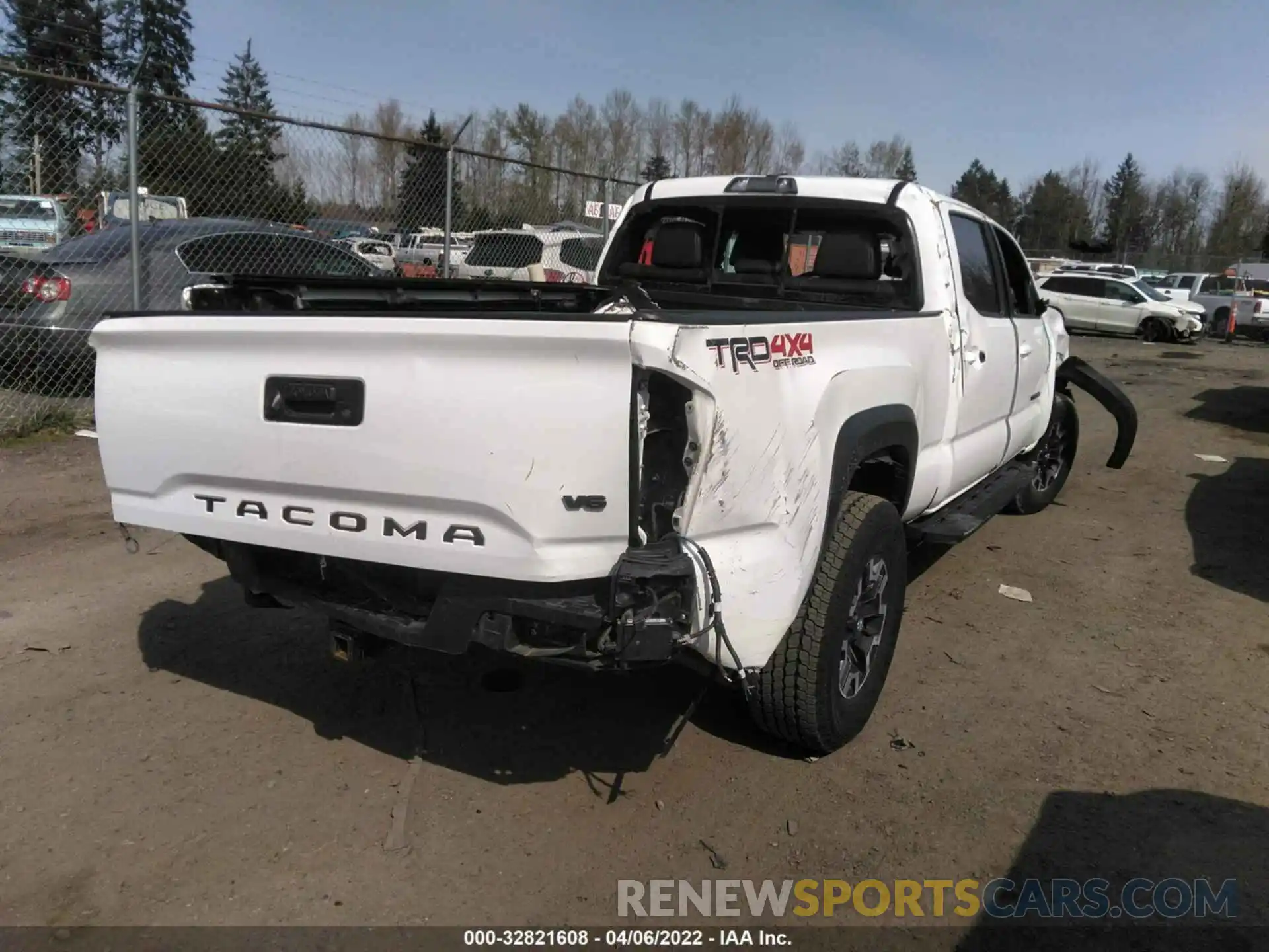 4 Фотография поврежденного автомобиля 3TMDZ5BN2LM092503 TOYOTA TACOMA 4WD 2020