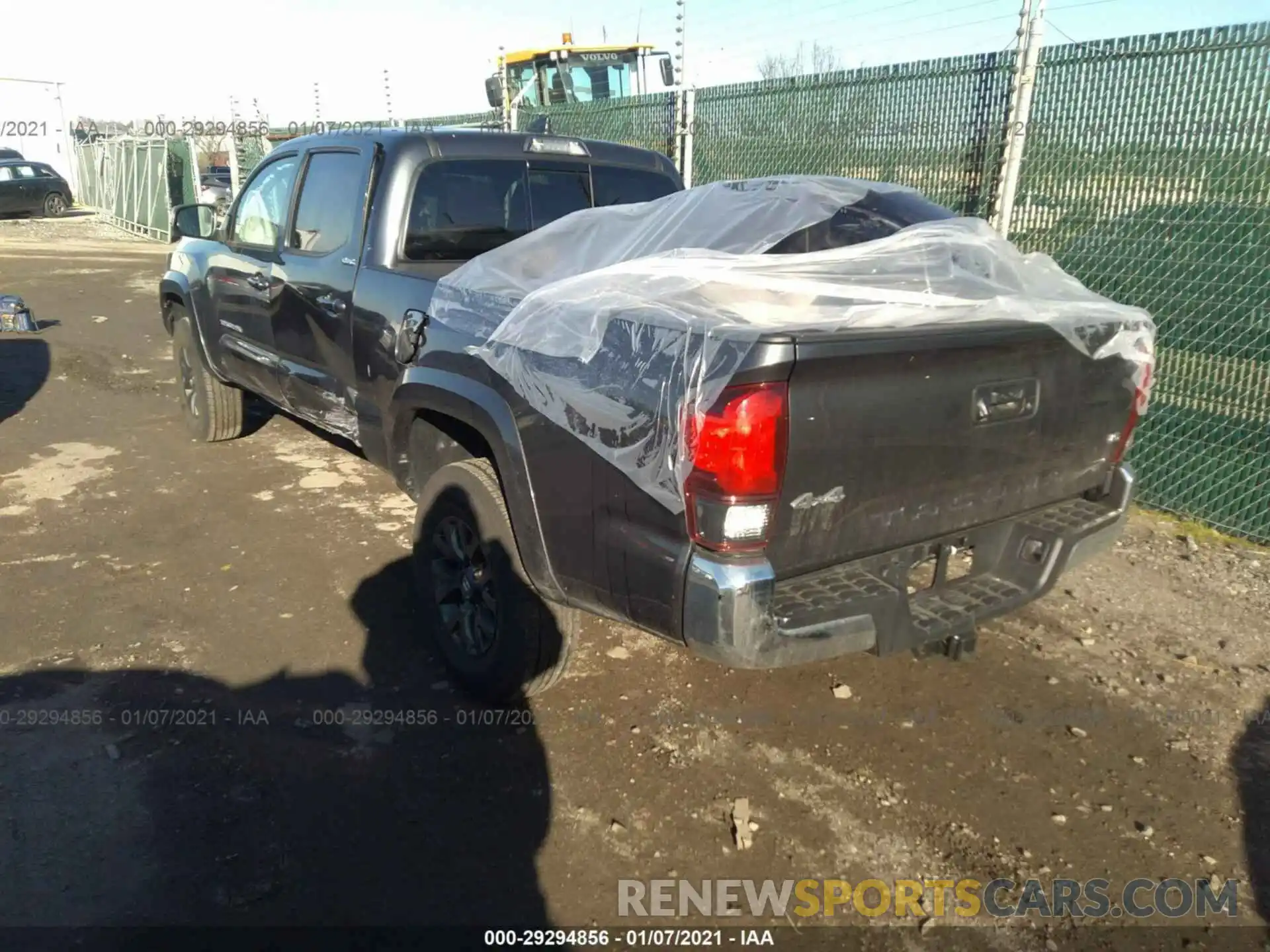 3 Фотография поврежденного автомобиля 3TMDZ5BN2LM095675 TOYOTA TACOMA 4WD 2020