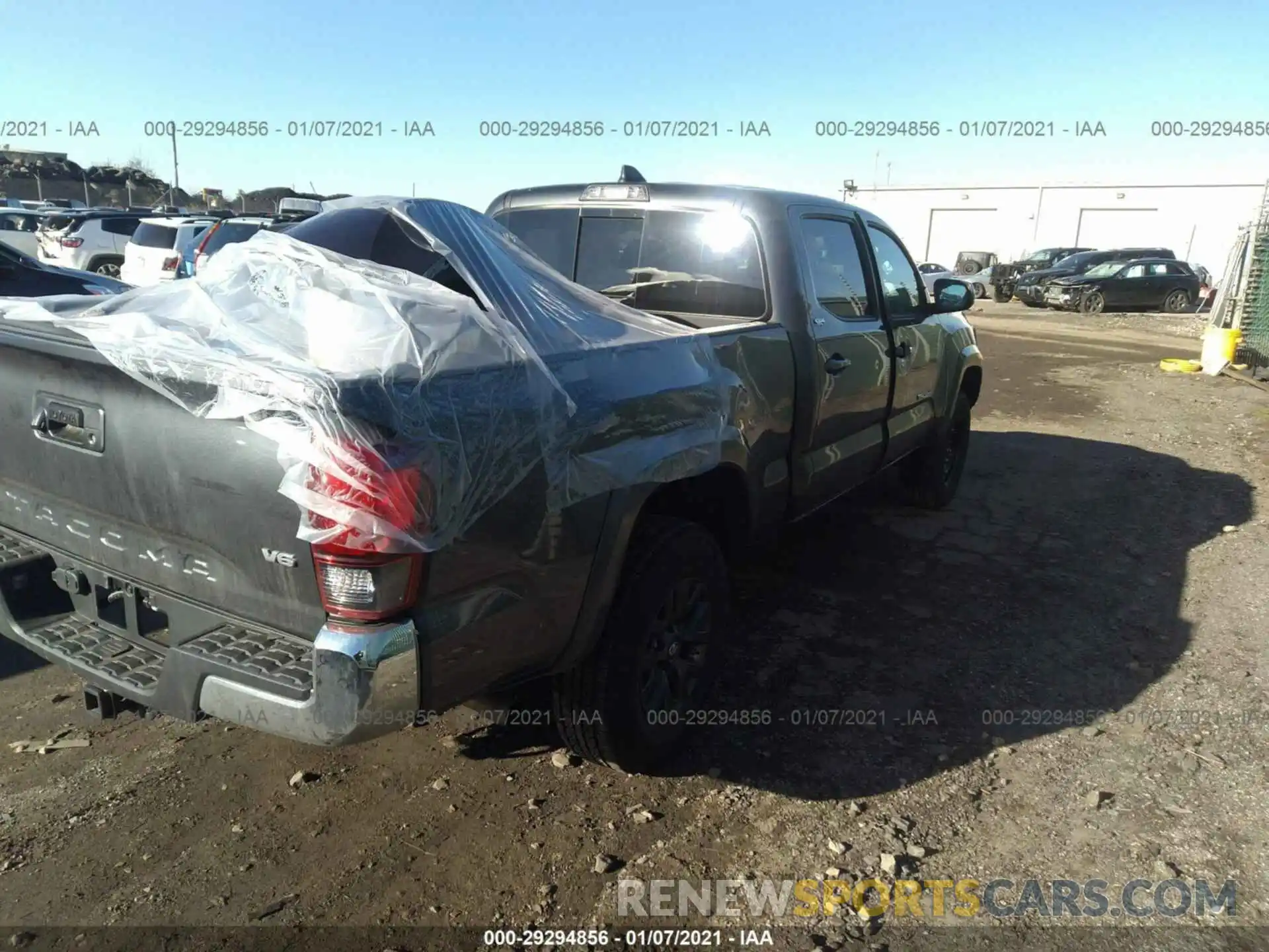 4 Photograph of a damaged car 3TMDZ5BN2LM095675 TOYOTA TACOMA 4WD 2020