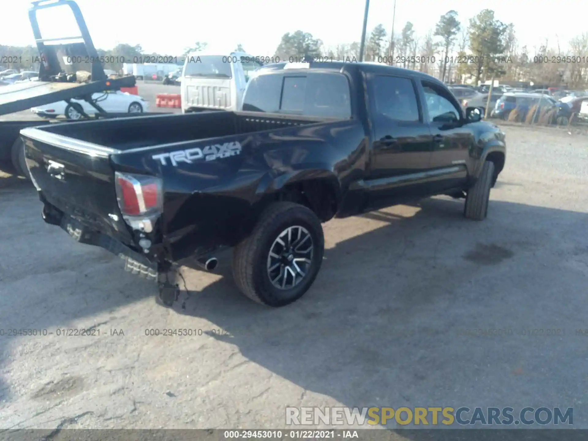 4 Photograph of a damaged car 3TMDZ5BN3LM080022 TOYOTA TACOMA 4WD 2020