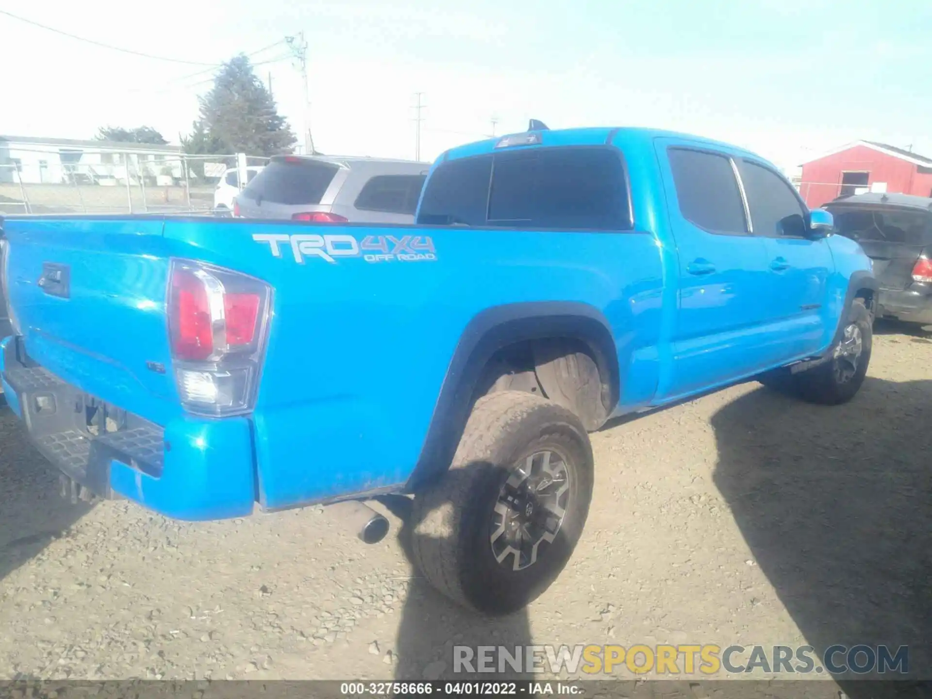 4 Photograph of a damaged car 3TMDZ5BN3LM080277 TOYOTA TACOMA 4WD 2020