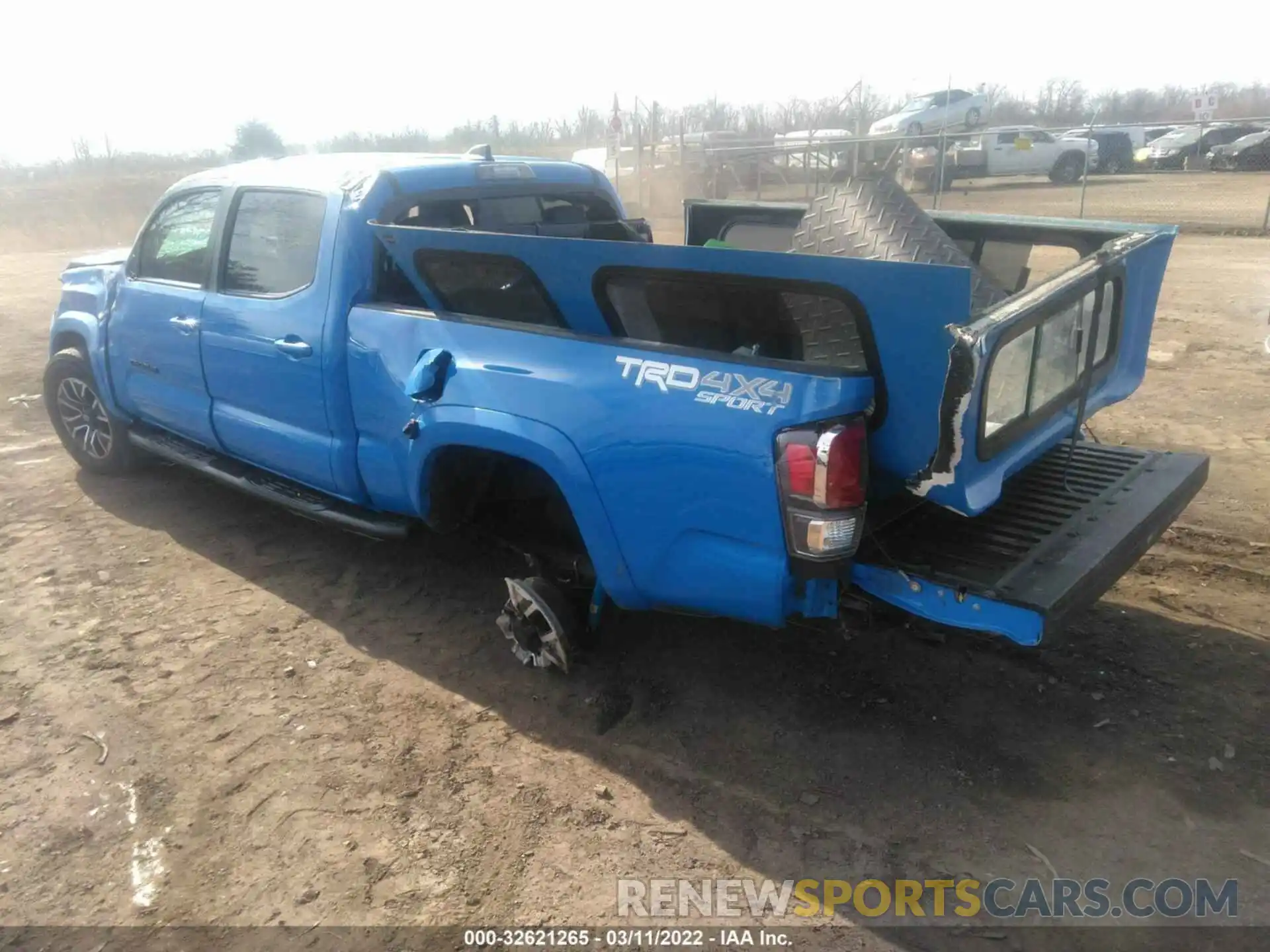 3 Photograph of a damaged car 3TMDZ5BN3LM080330 TOYOTA TACOMA 4WD 2020