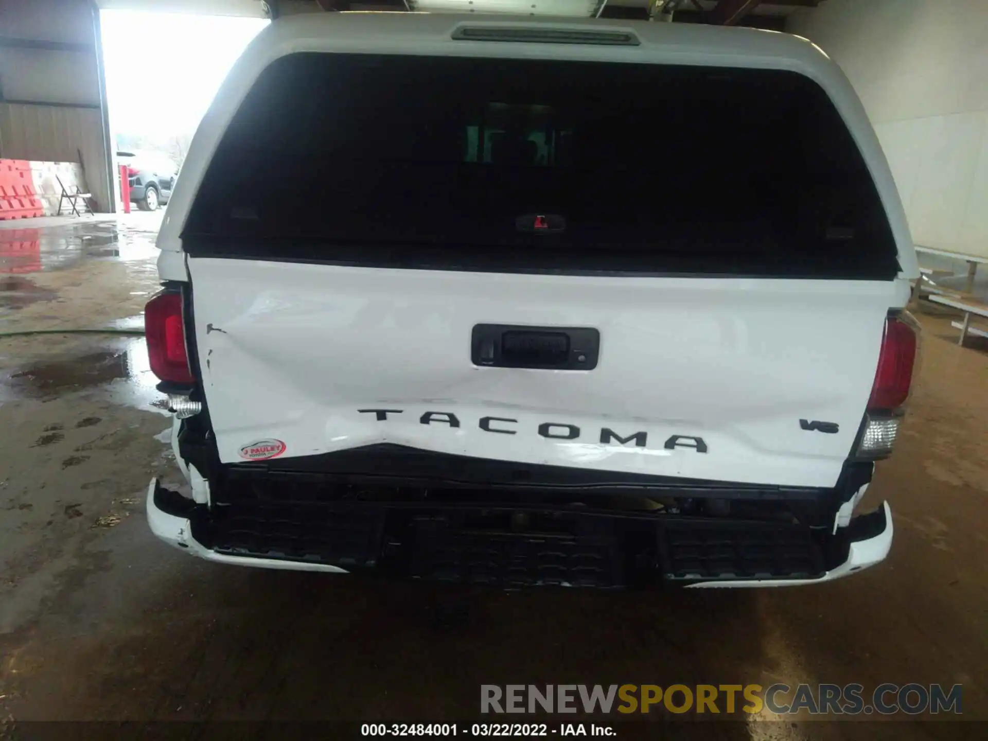 6 Photograph of a damaged car 3TMDZ5BN3LM083843 TOYOTA TACOMA 4WD 2020