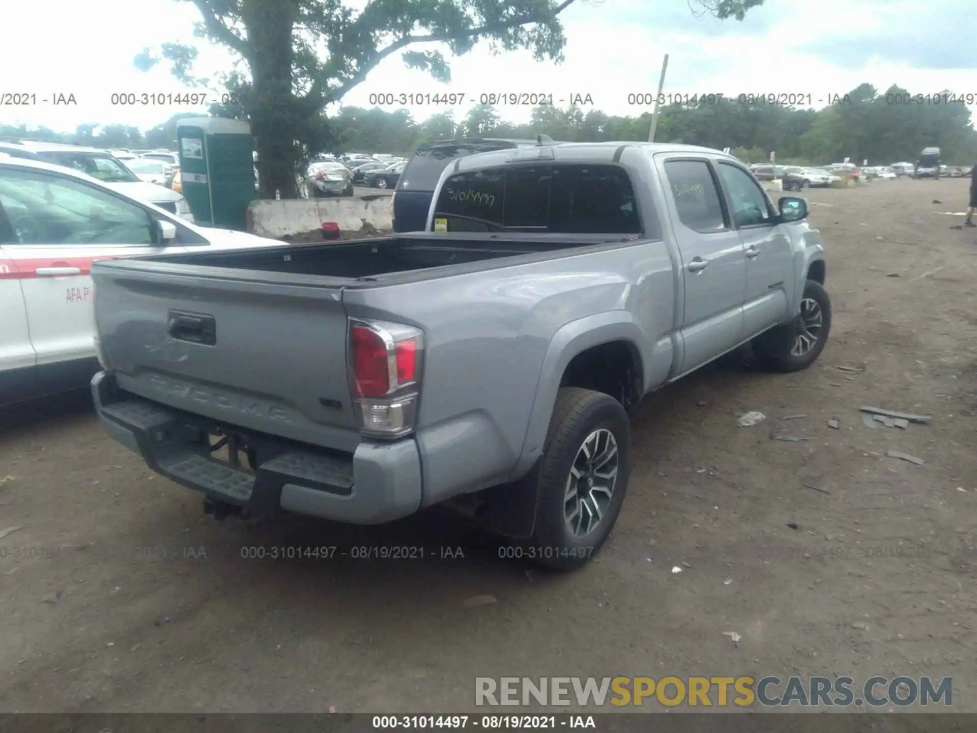 4 Photograph of a damaged car 3TMDZ5BN3LM089674 TOYOTA TACOMA 4WD 2020