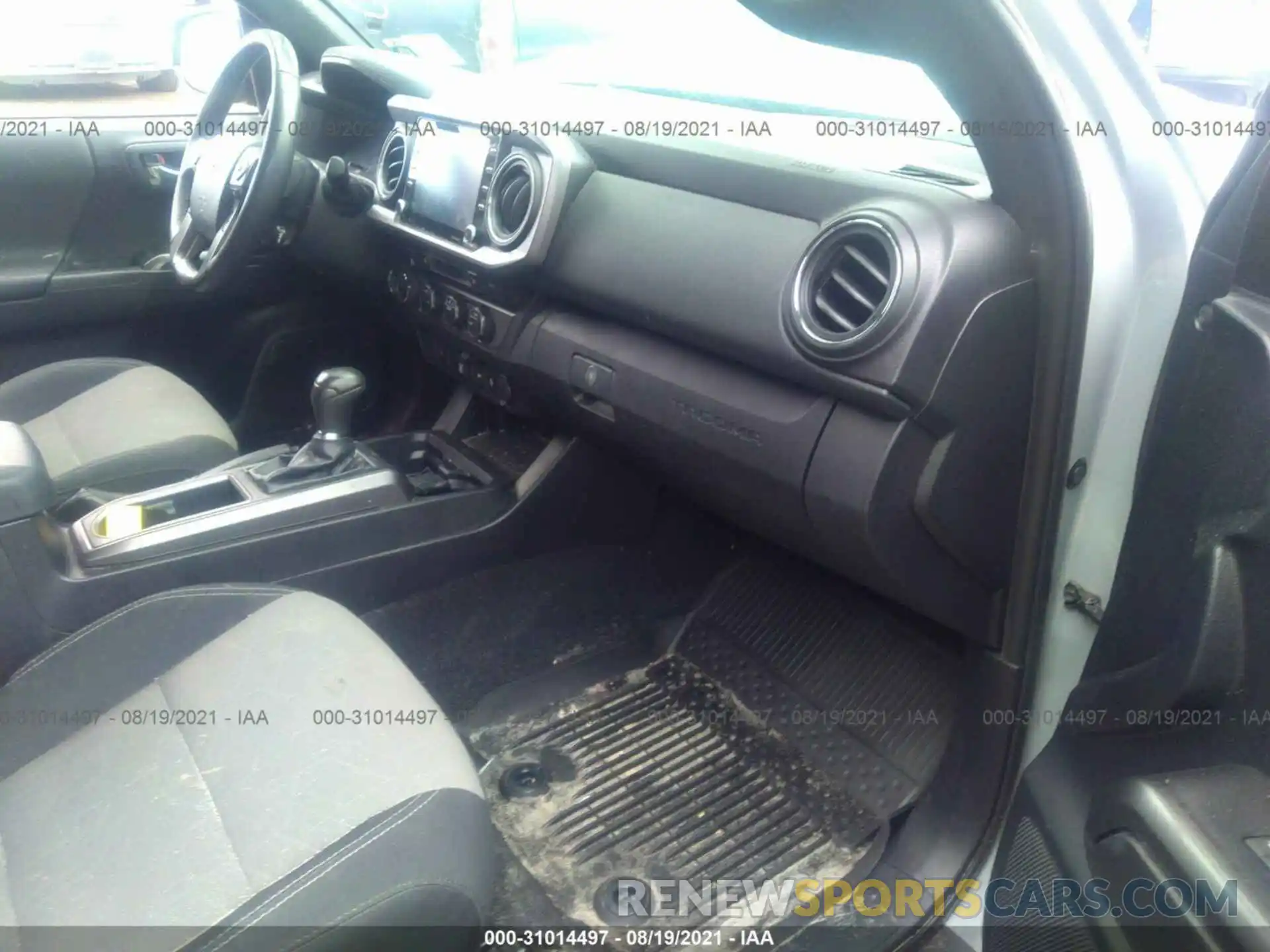 5 Photograph of a damaged car 3TMDZ5BN3LM089674 TOYOTA TACOMA 4WD 2020