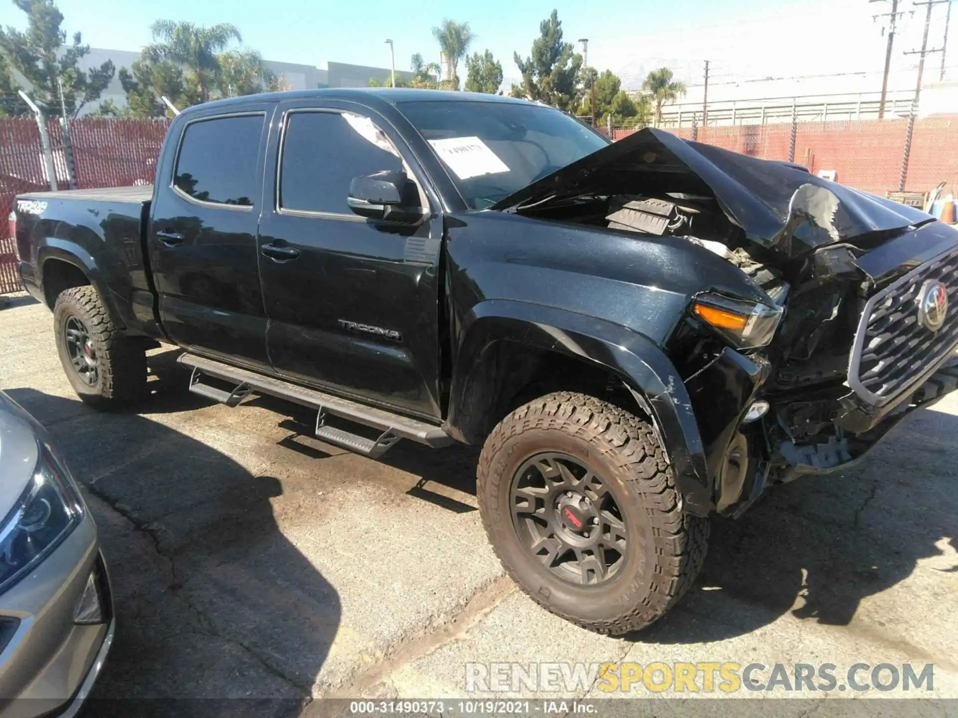 1 Фотография поврежденного автомобиля 3TMDZ5BN3LM092266 TOYOTA TACOMA 4WD 2020