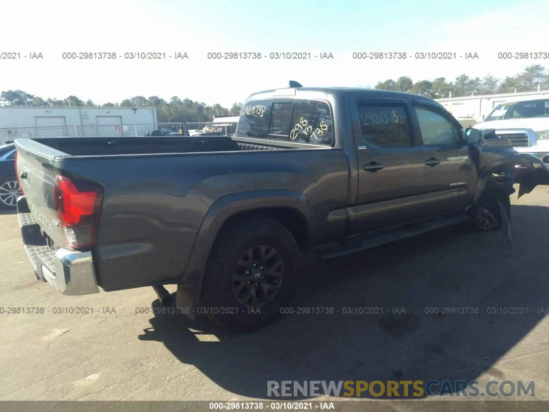 4 Photograph of a damaged car 3TMDZ5BN3LM093451 TOYOTA TACOMA 4WD 2020