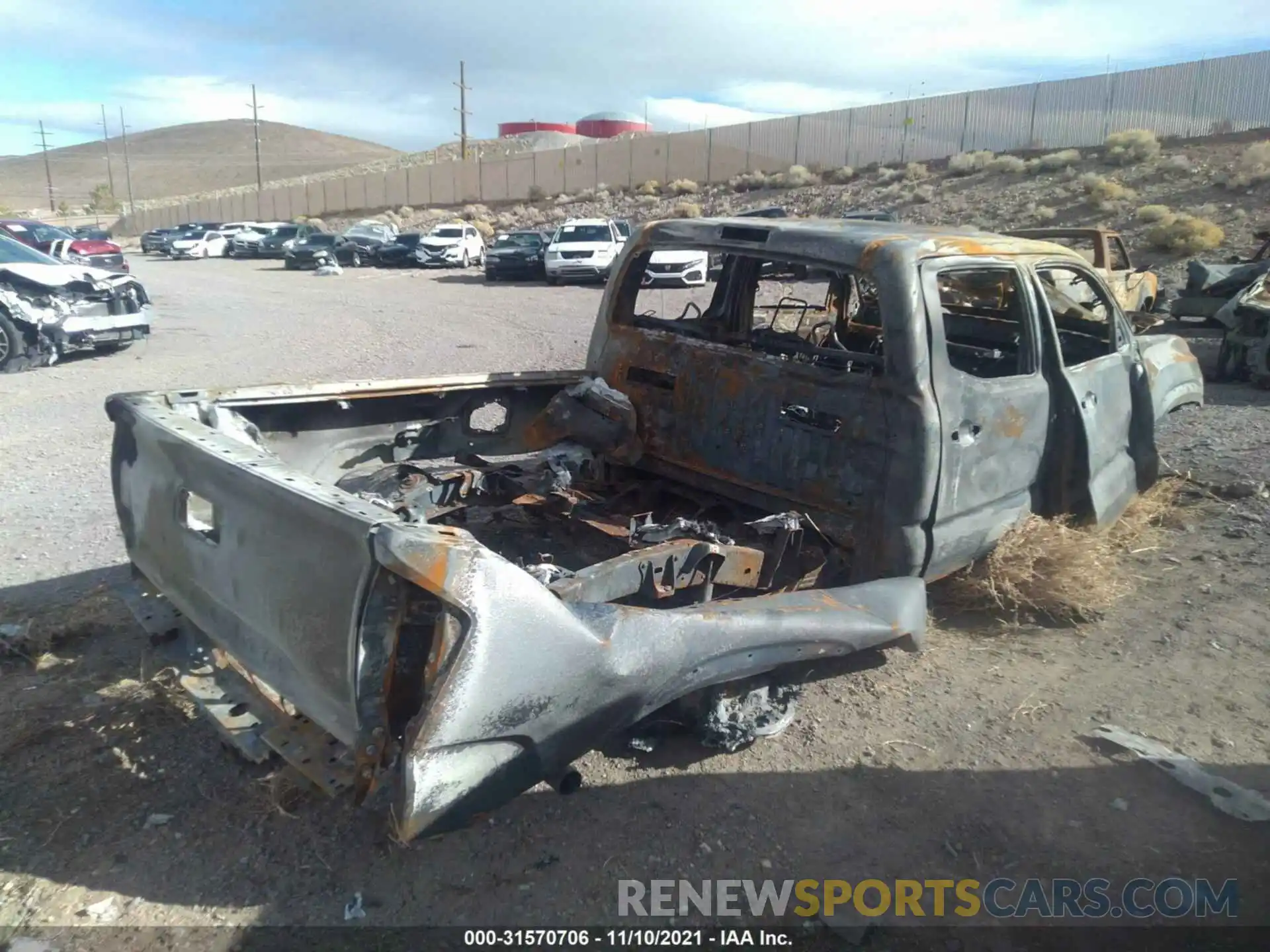 4 Photograph of a damaged car 3TMDZ5BN4LM080871 TOYOTA TACOMA 4WD 2020