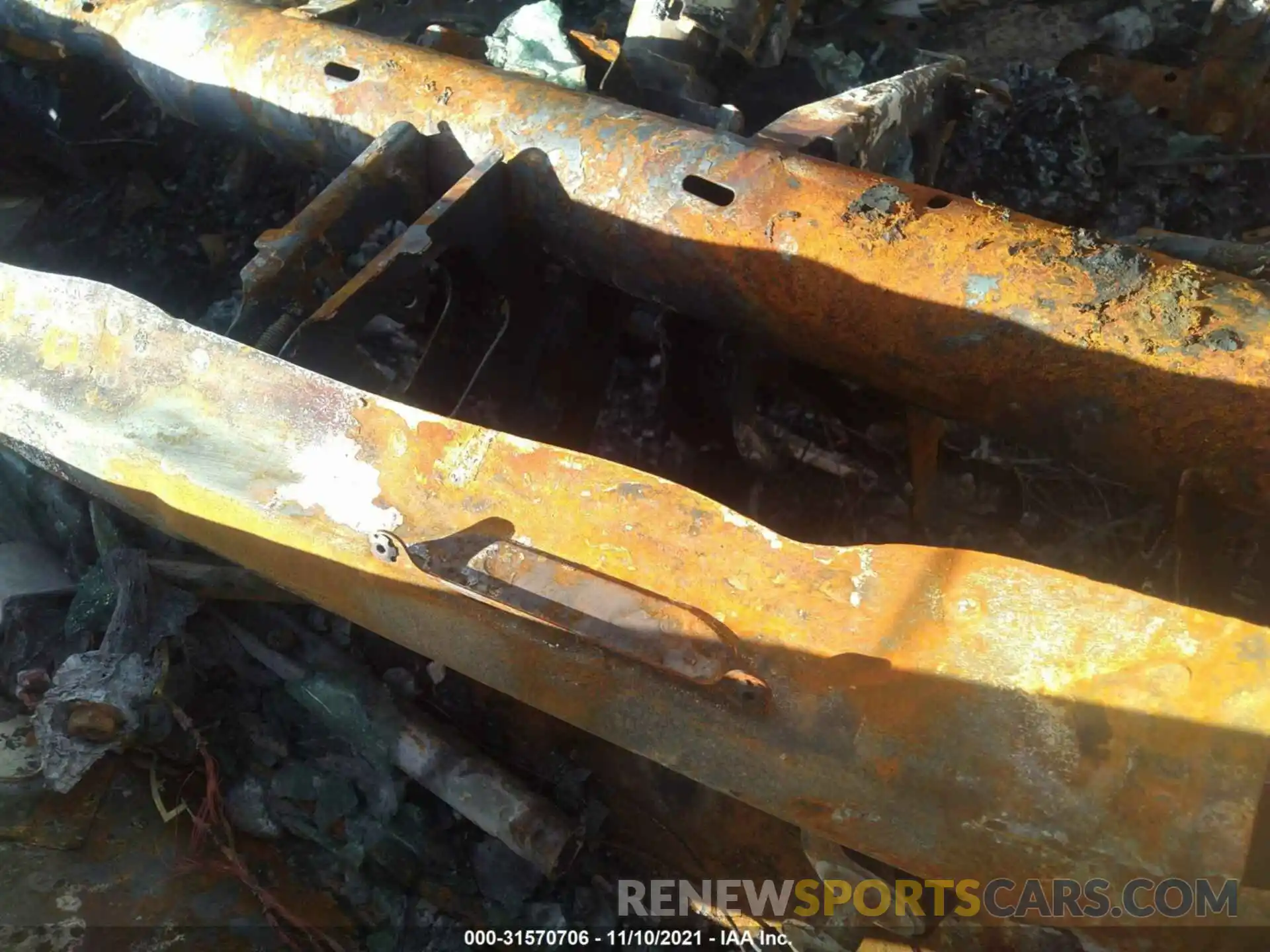 9 Photograph of a damaged car 3TMDZ5BN4LM080871 TOYOTA TACOMA 4WD 2020