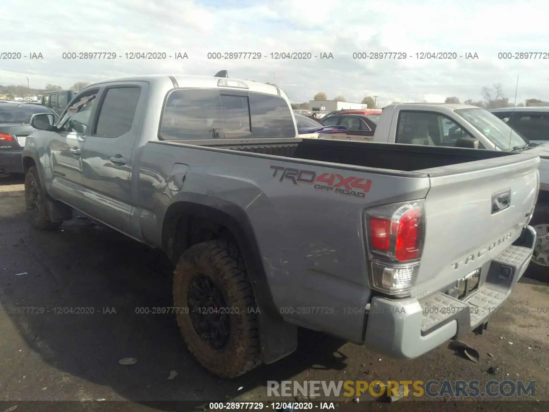 3 Photograph of a damaged car 3TMDZ5BN4LM082569 TOYOTA TACOMA 4WD 2020