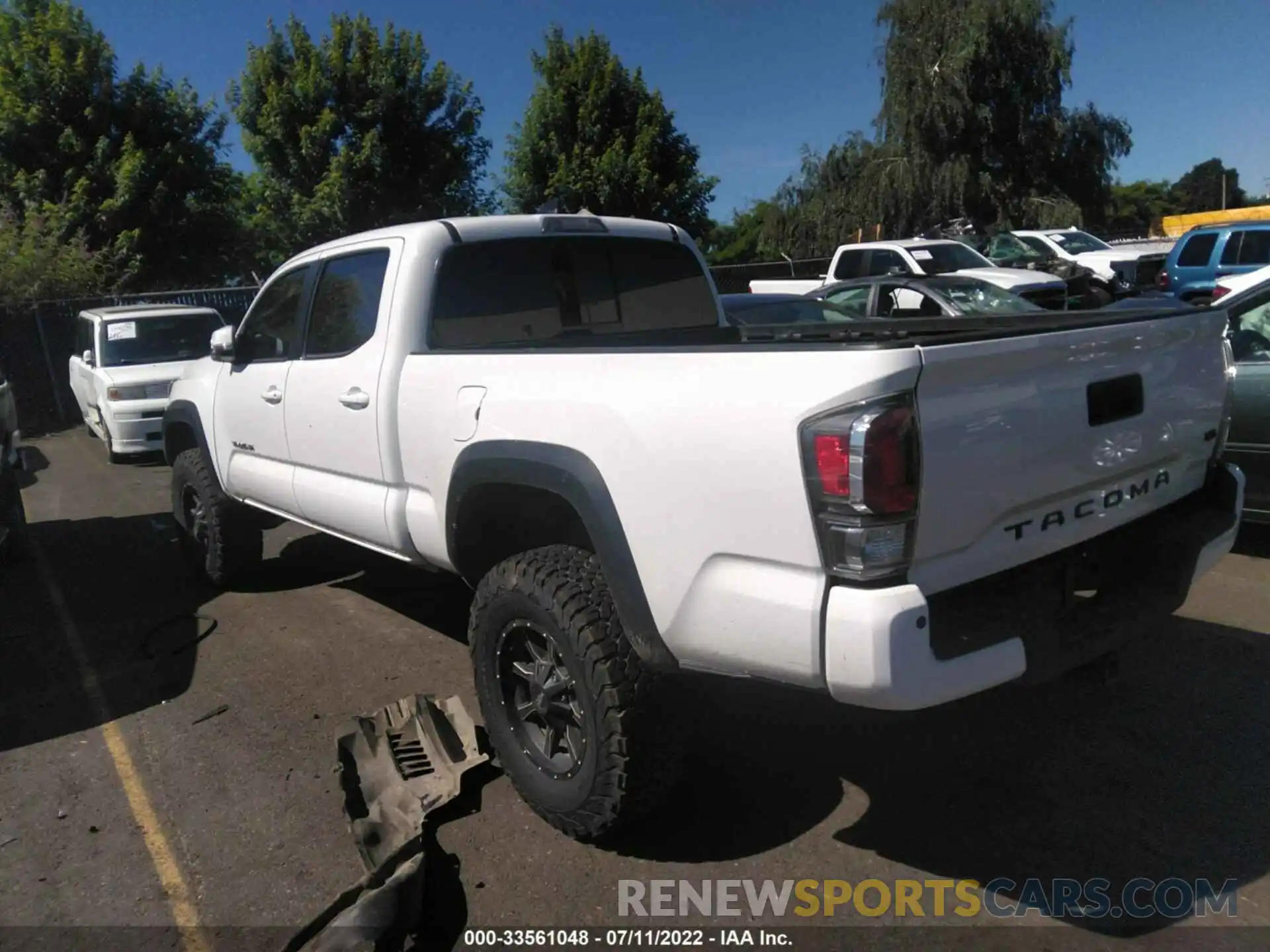 3 Photograph of a damaged car 3TMDZ5BN4LM083382 TOYOTA TACOMA 4WD 2020