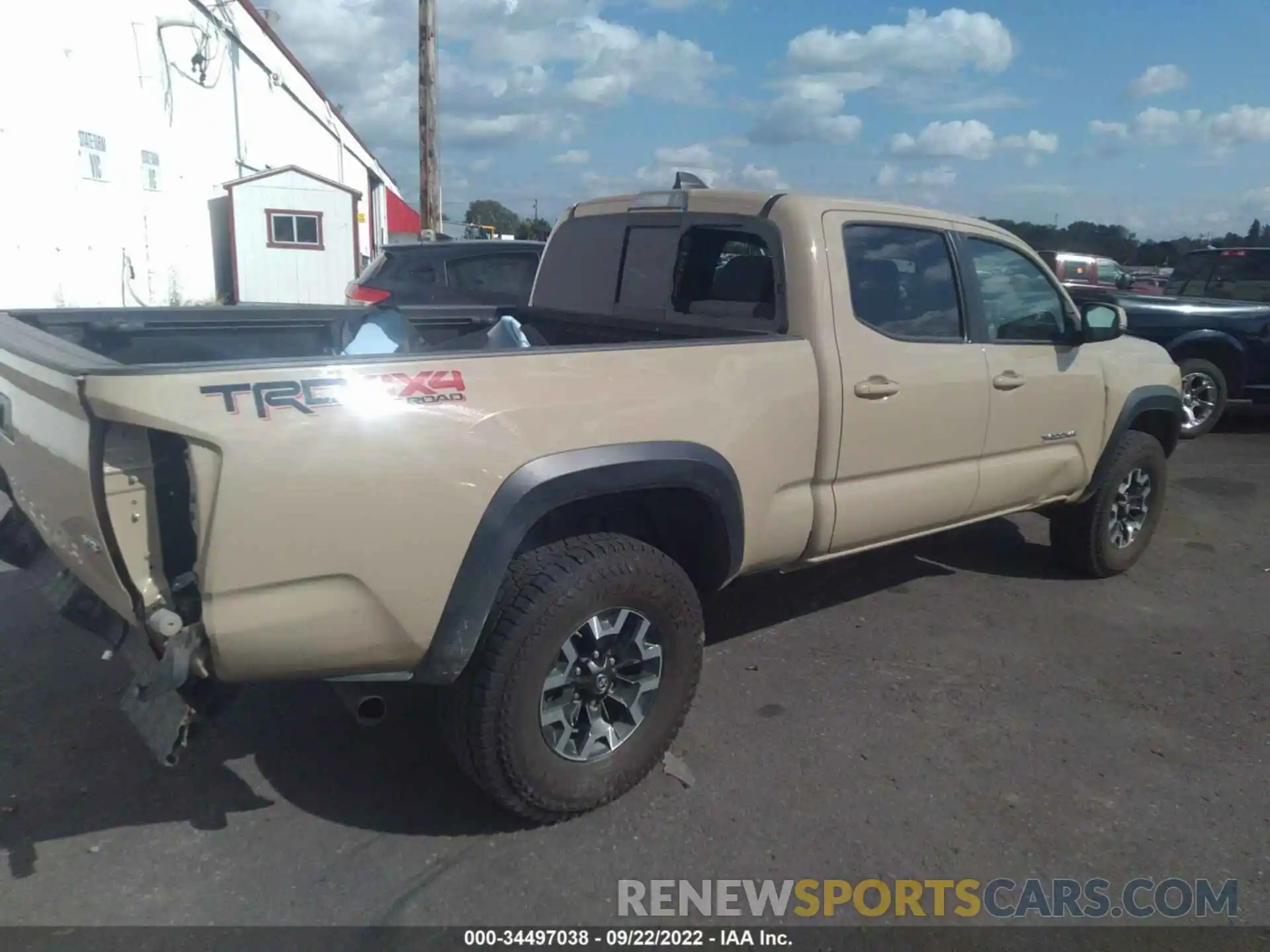 4 Photograph of a damaged car 3TMDZ5BN4LM087822 TOYOTA TACOMA 4WD 2020