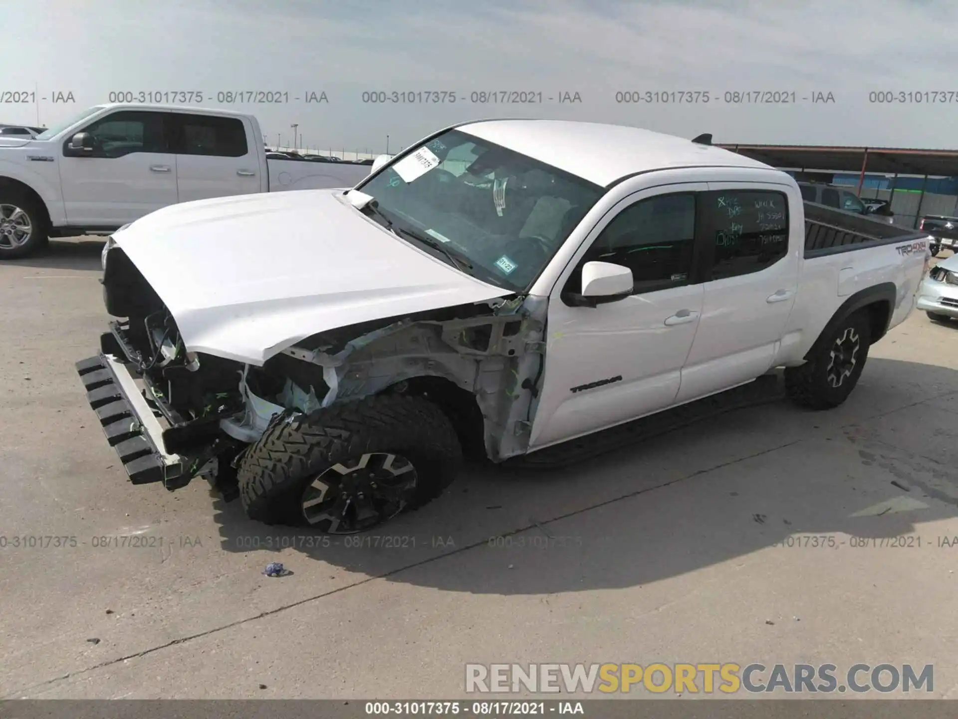 2 Photograph of a damaged car 3TMDZ5BN4LM092406 TOYOTA TACOMA 4WD 2020