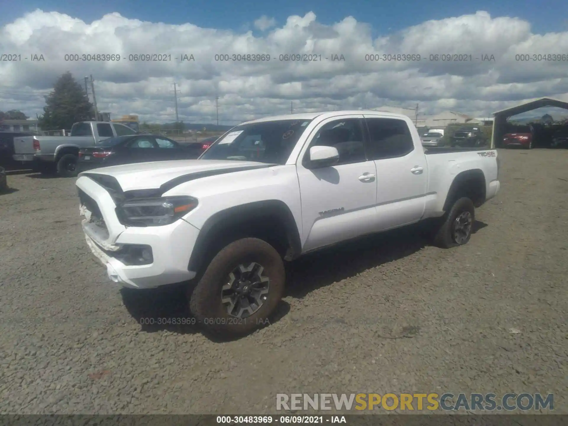 2 Photograph of a damaged car 3TMDZ5BN4LM094141 TOYOTA TACOMA 4WD 2020