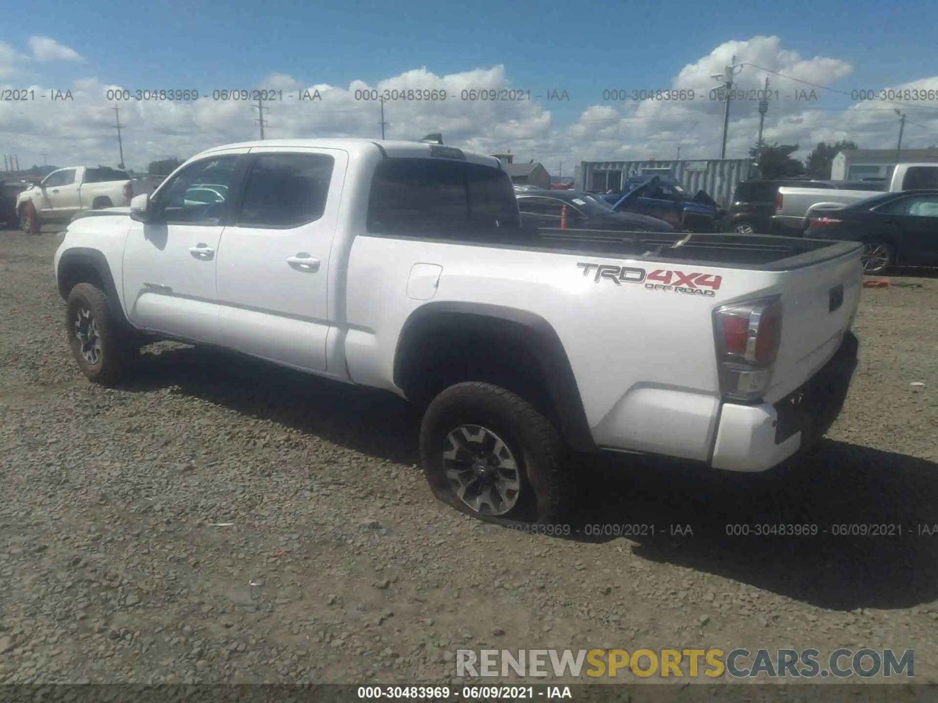 3 Photograph of a damaged car 3TMDZ5BN4LM094141 TOYOTA TACOMA 4WD 2020