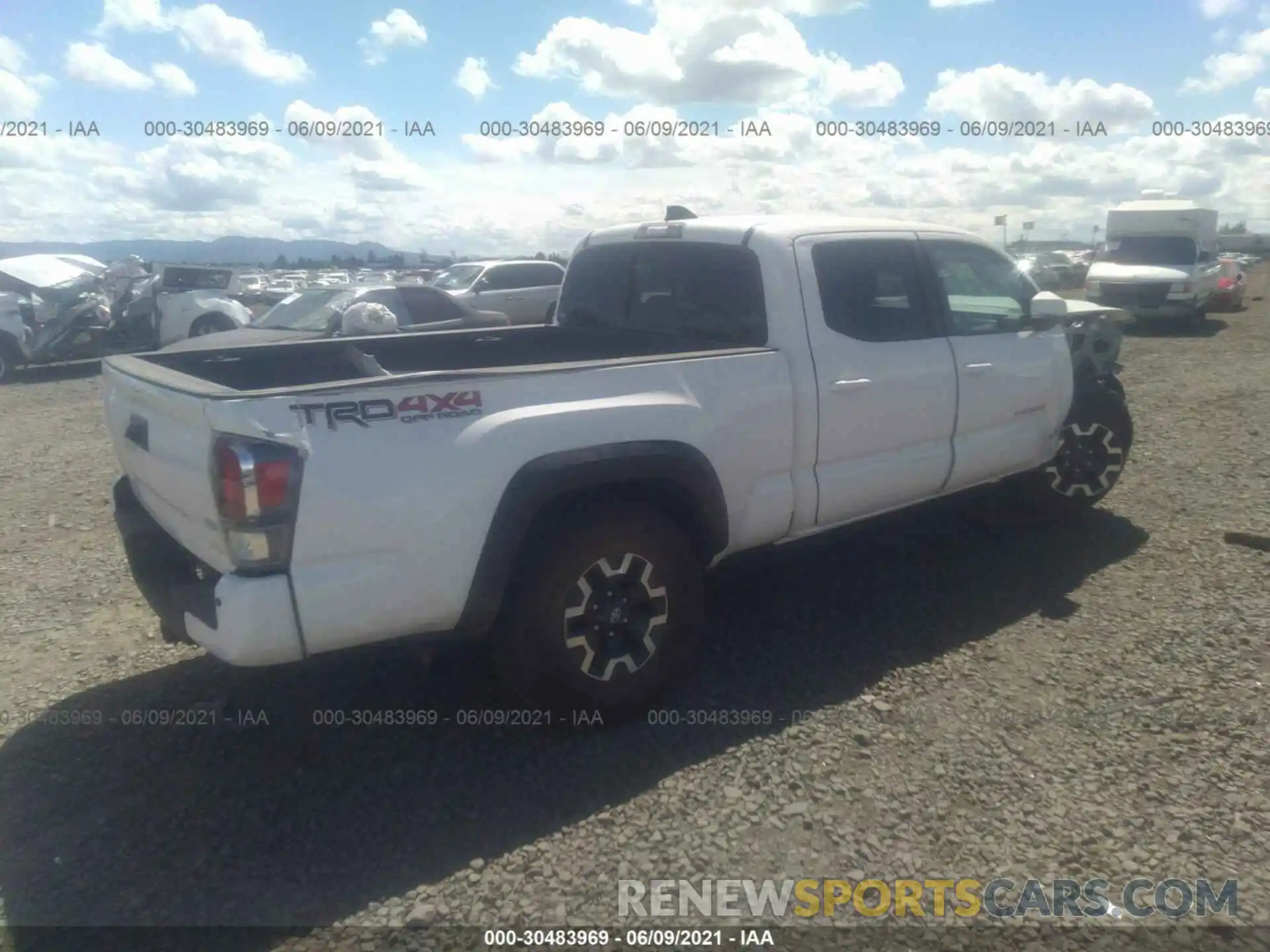 4 Photograph of a damaged car 3TMDZ5BN4LM094141 TOYOTA TACOMA 4WD 2020