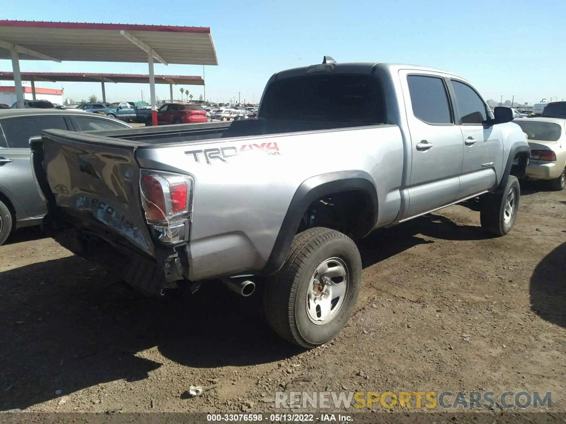 4 Фотография поврежденного автомобиля 3TMDZ5BN4LM097329 TOYOTA TACOMA 4WD 2020